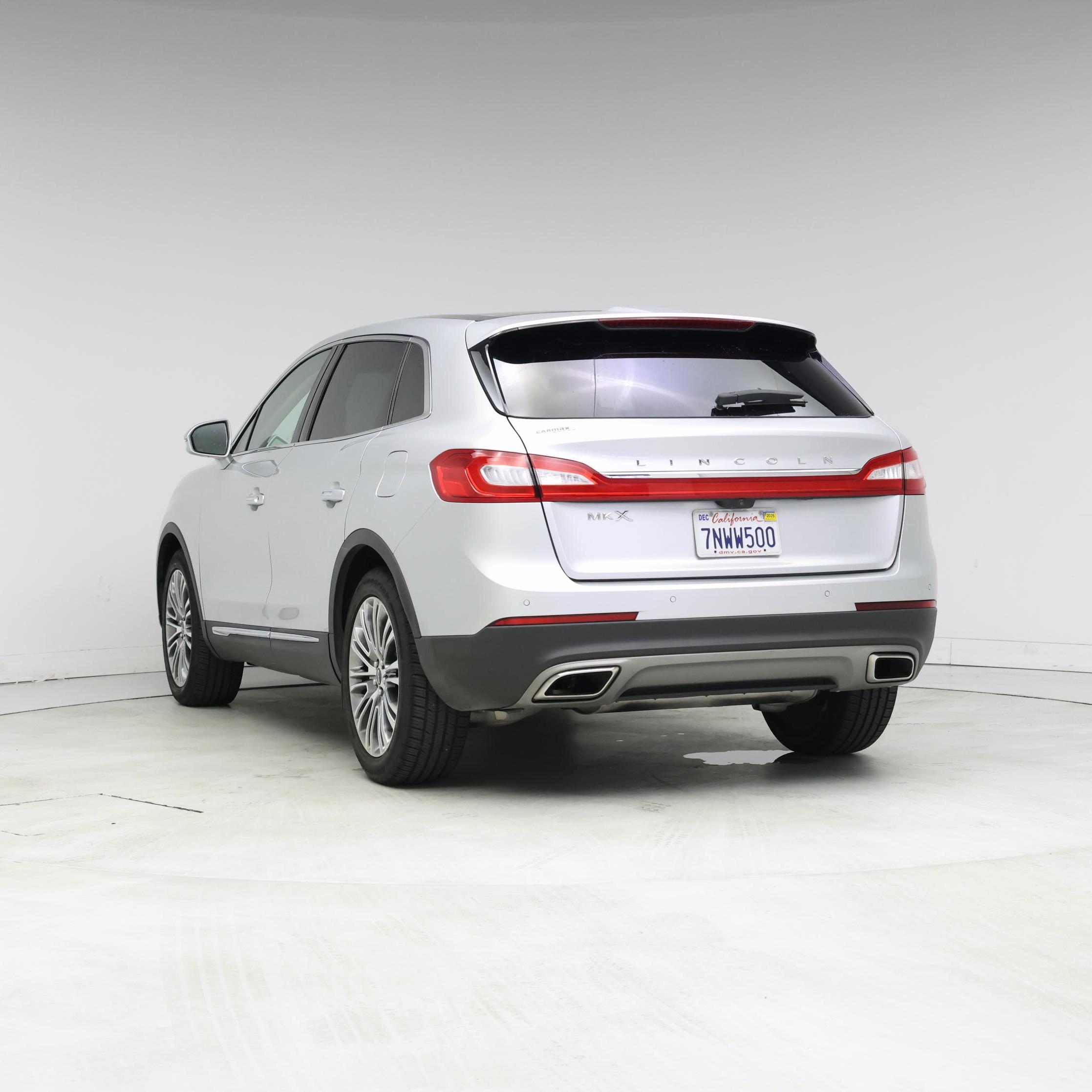 Thumbnail: 2016 Lincoln MKX - 2