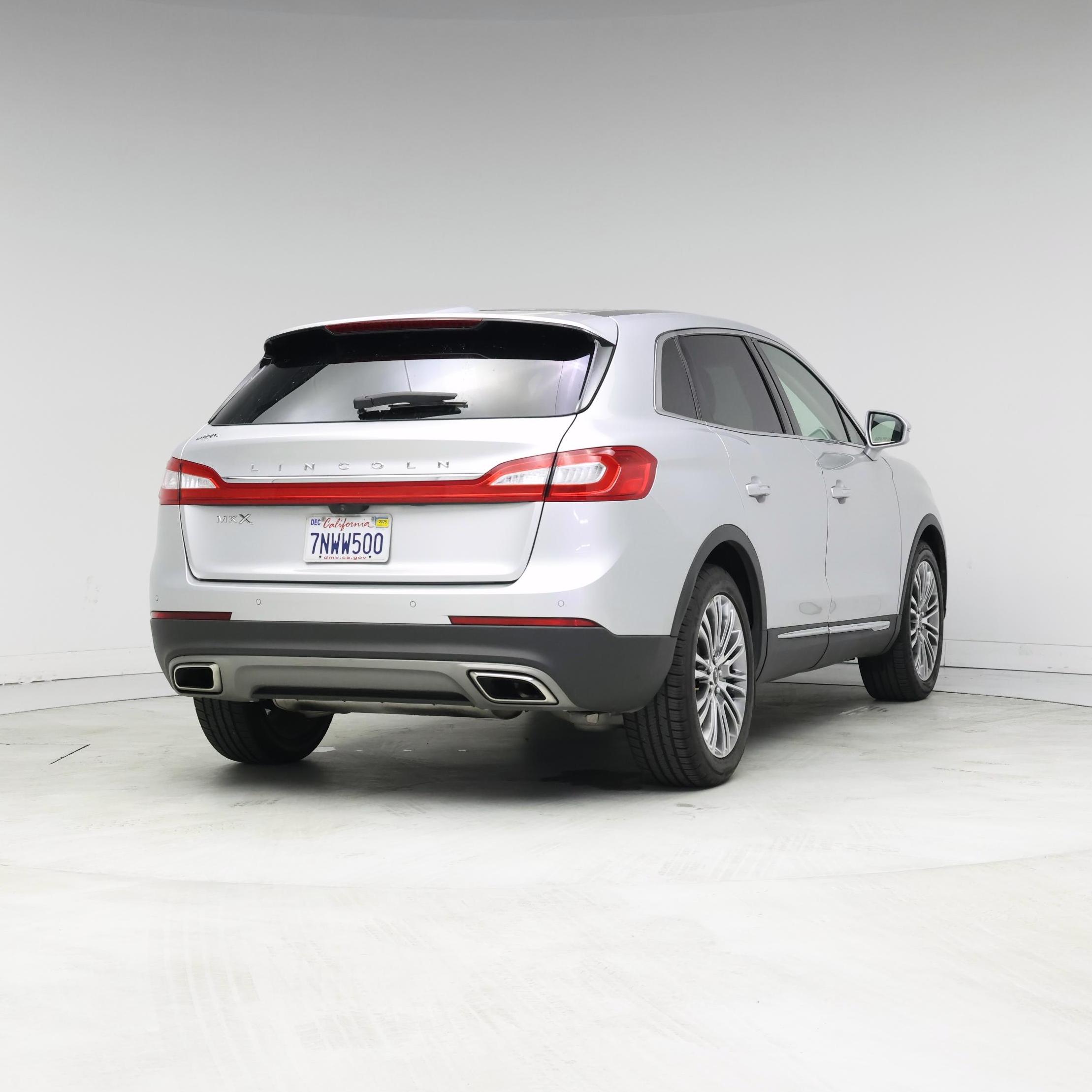 Thumbnail: 2016 Lincoln MKX - 8