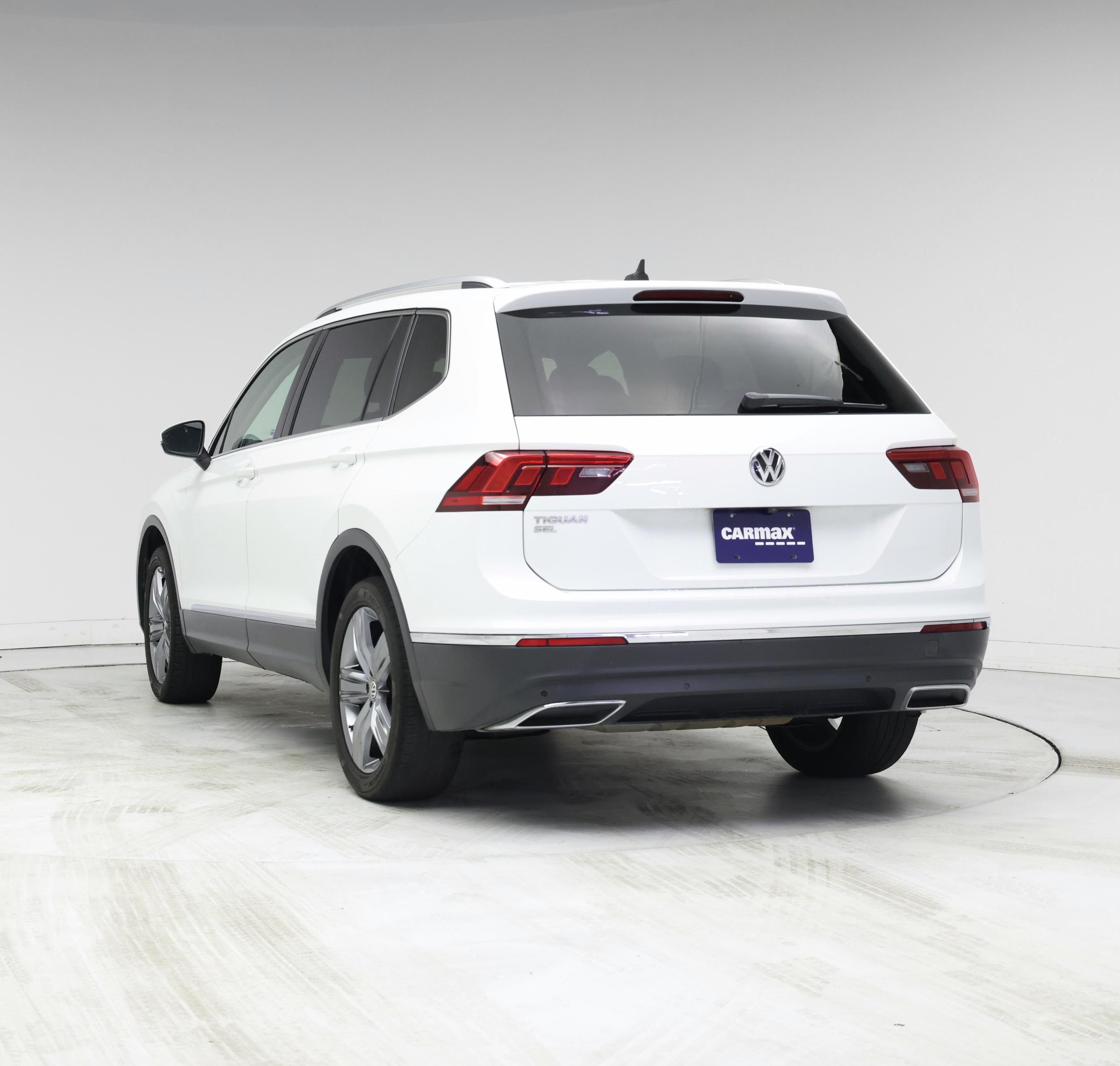 Thumbnail: 2020 Volkswagen Tiguan - 2
