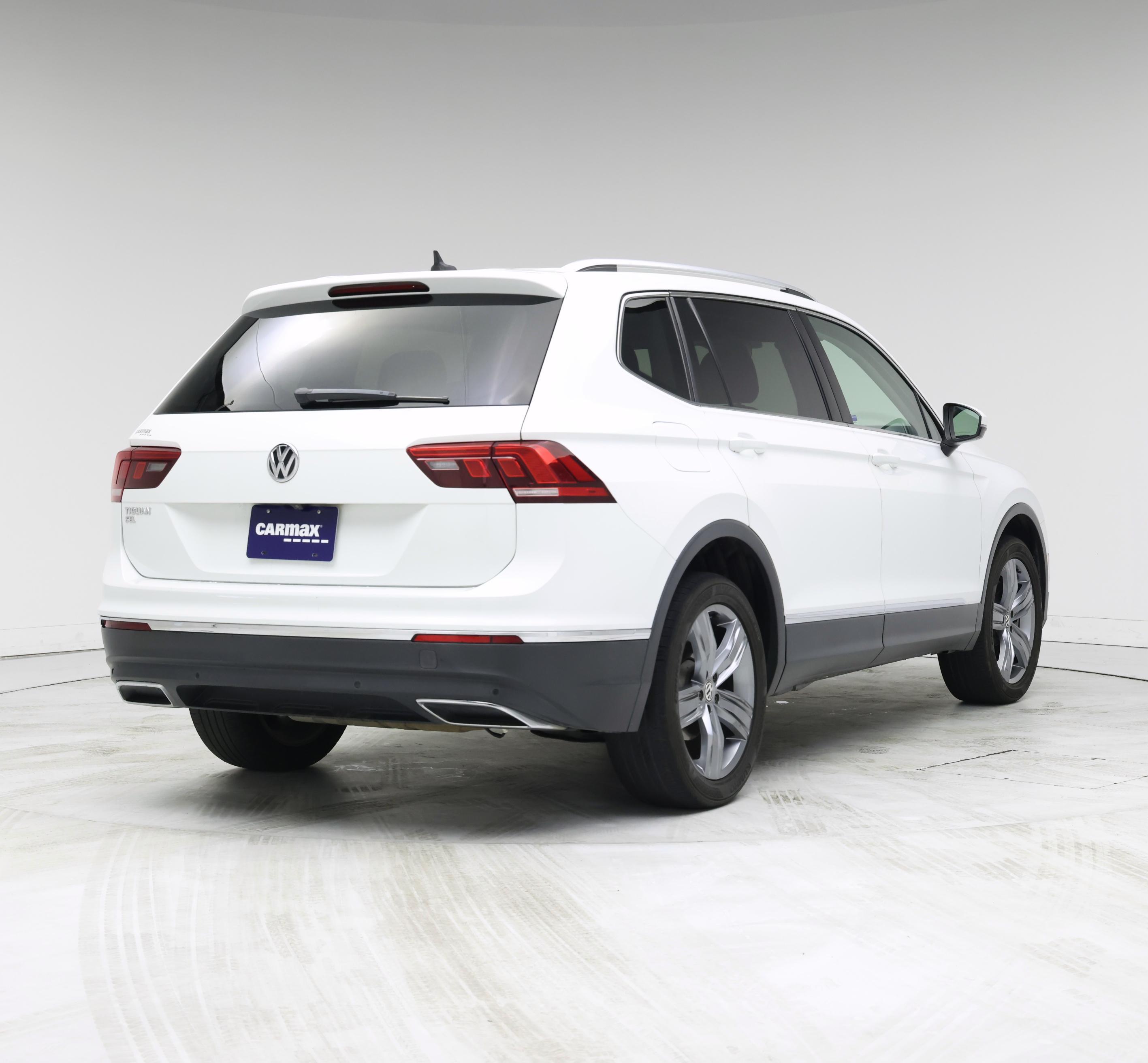 Thumbnail: 2020 Volkswagen Tiguan - 8