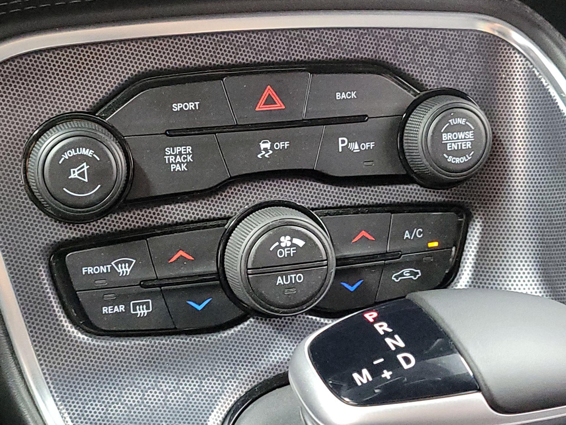 Thumbnail: 2015 Dodge Challenger - 15