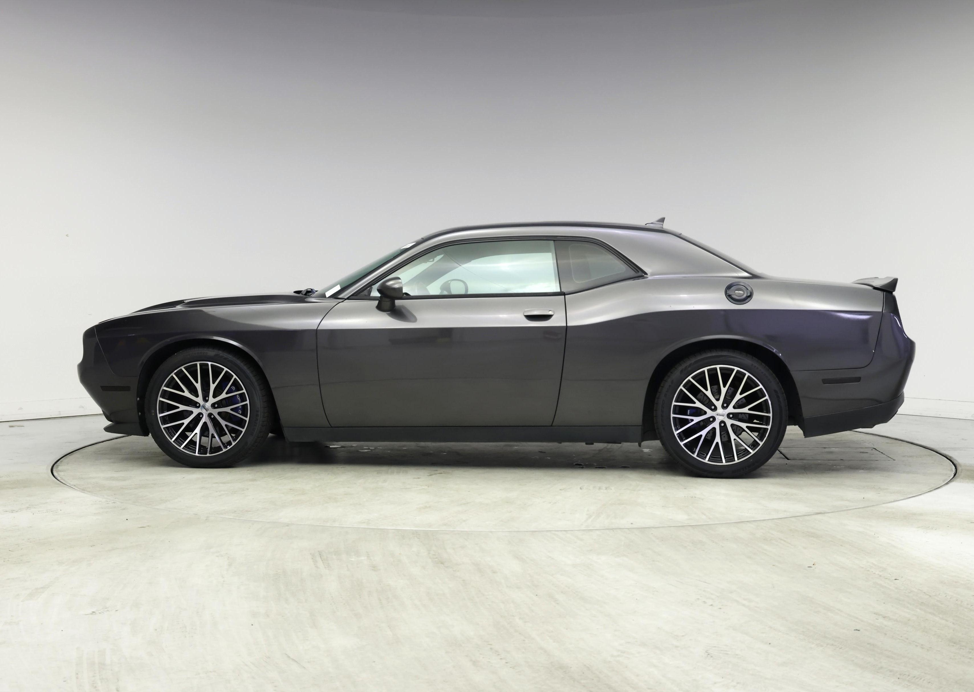 Thumbnail: 2015 Dodge Challenger - 3