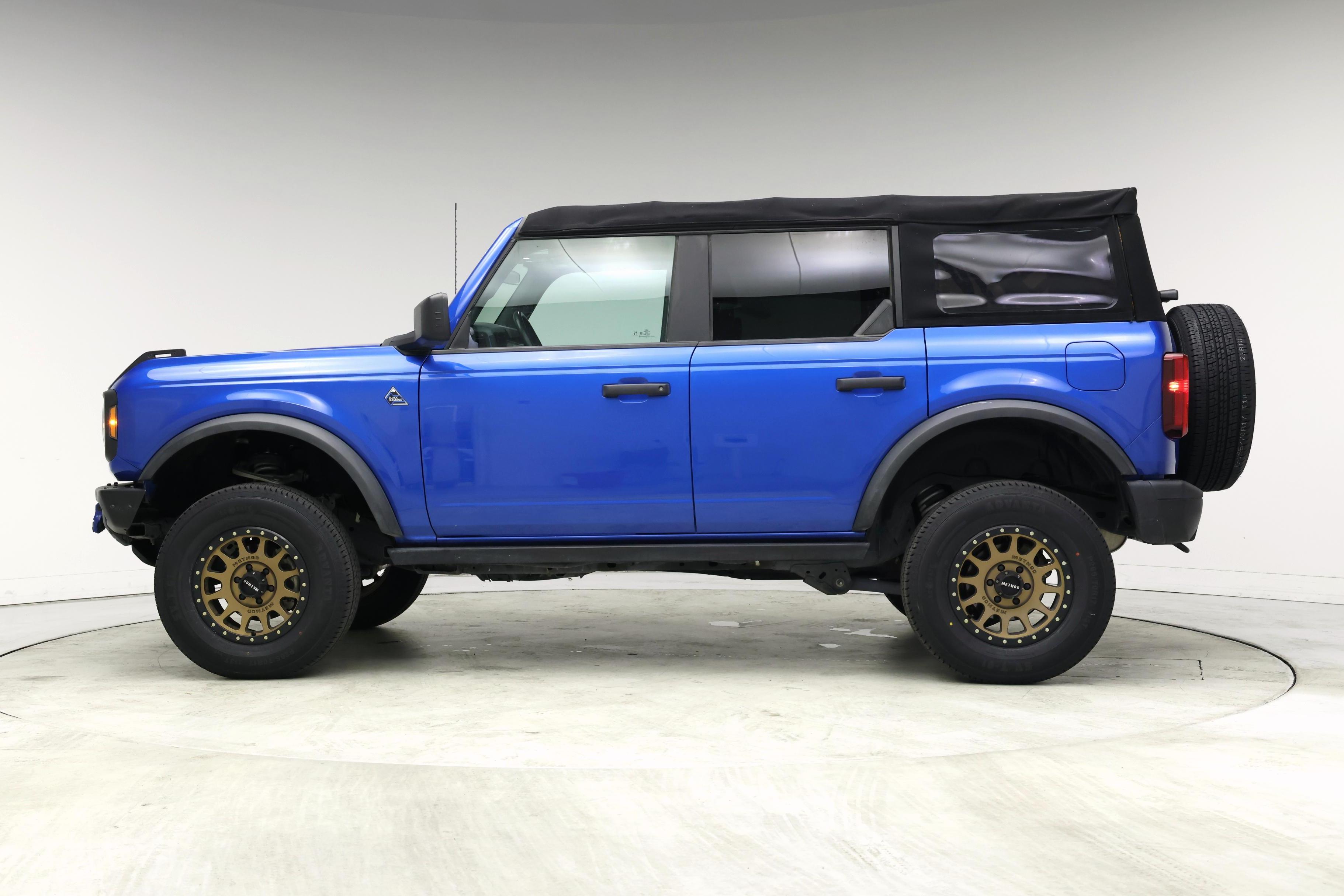 Thumbnail: 2022 Ford Bronco - 3