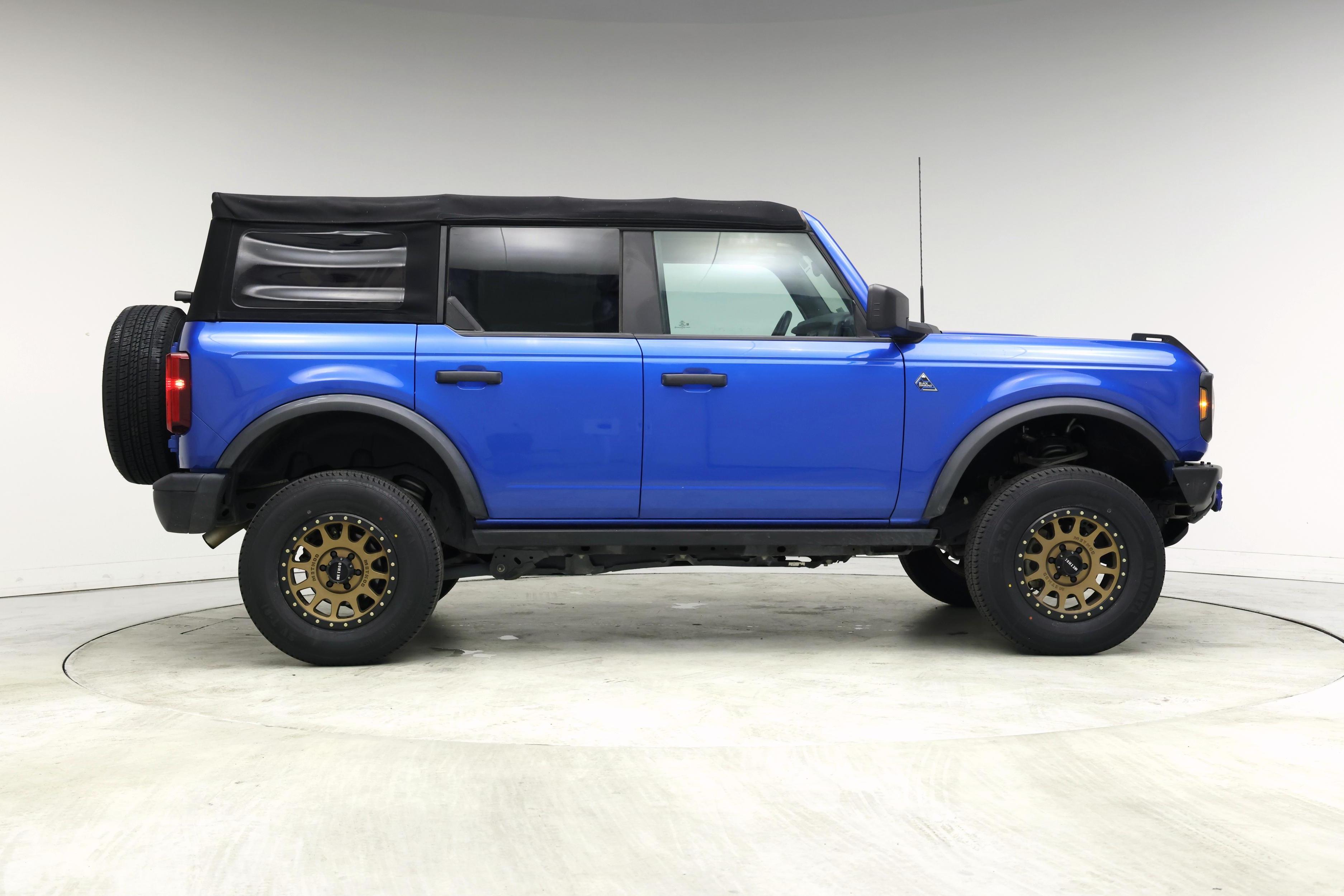 Thumbnail: 2022 Ford Bronco - 7