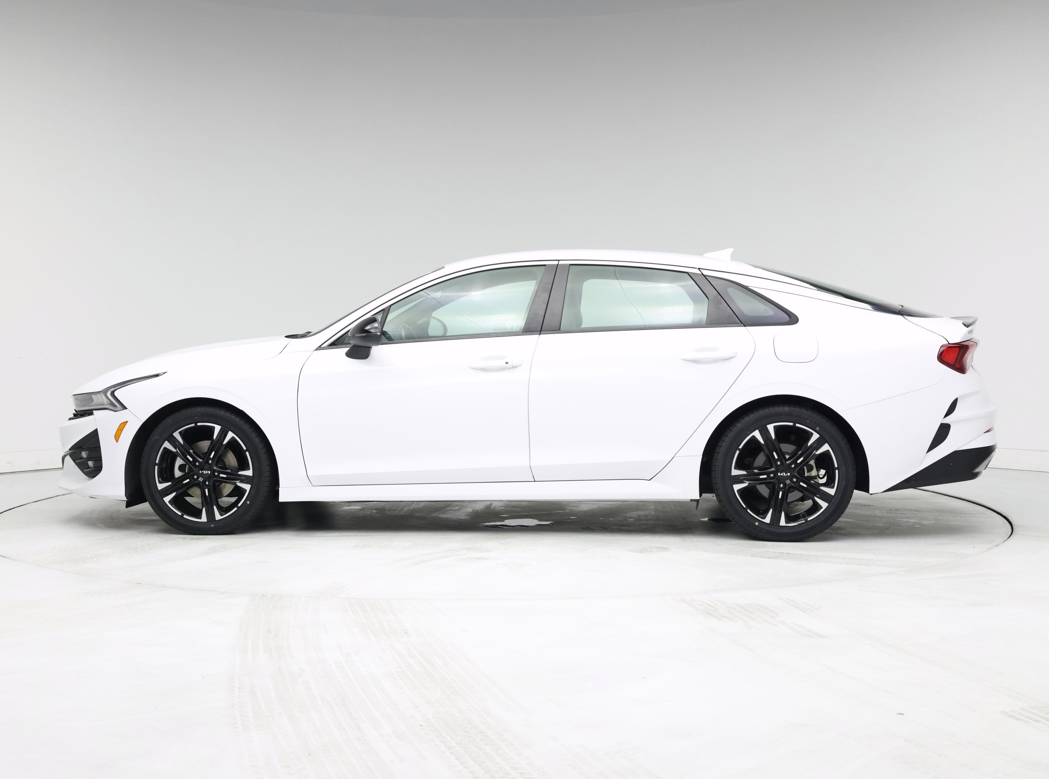 Thumbnail: 2022 Kia K5 - 3