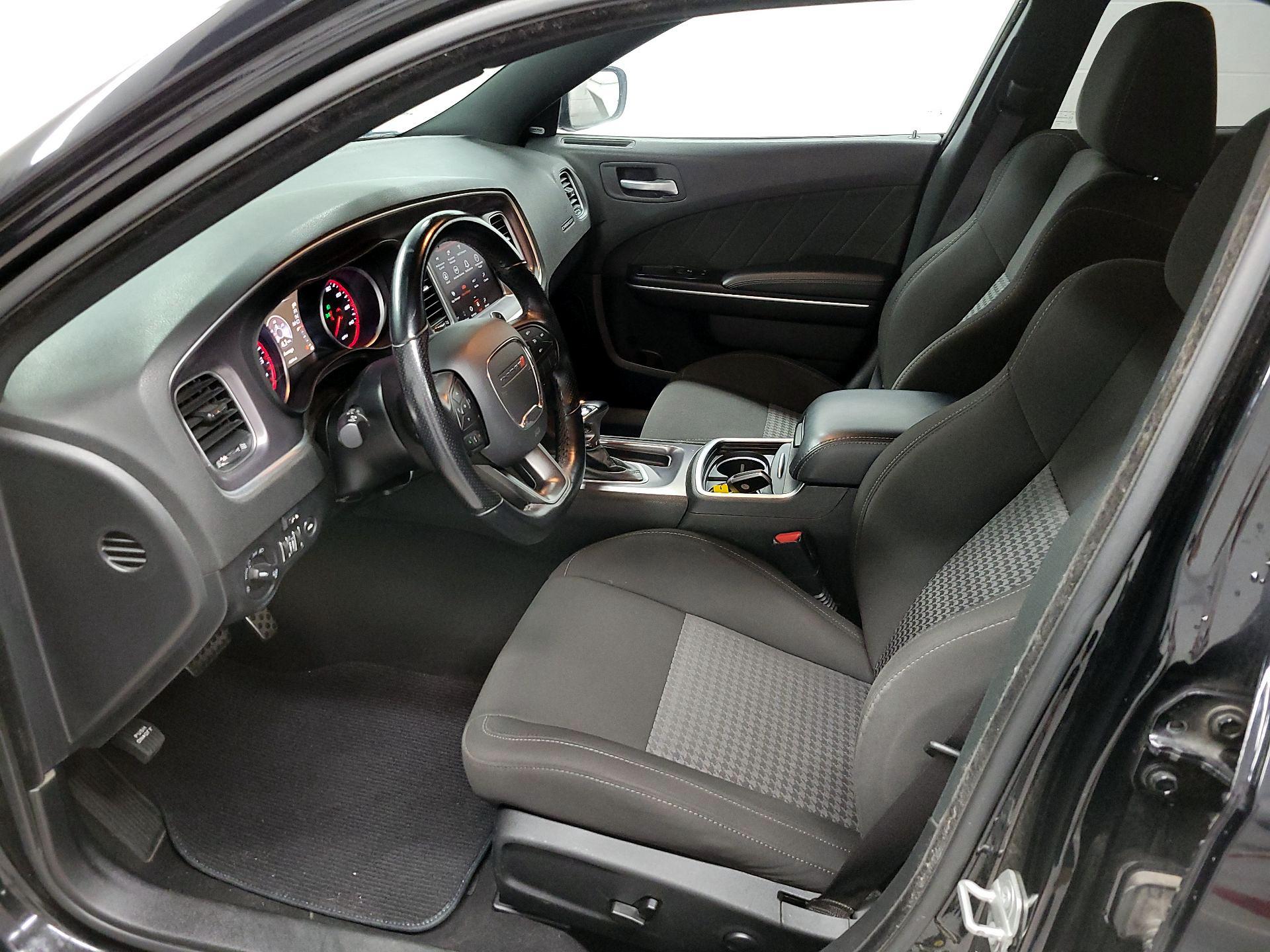 Thumbnail: 2022 Dodge Charger - 11