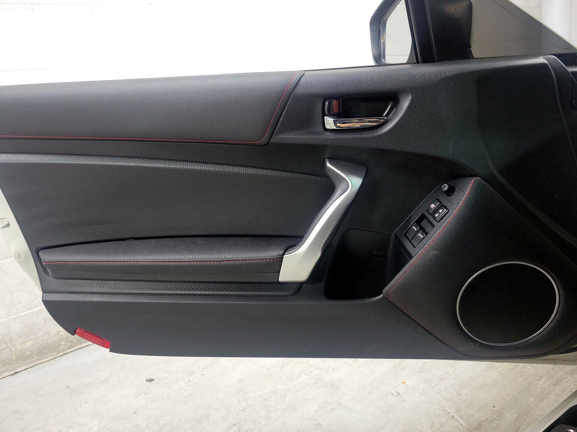 Thumbnail: 2016 Scion FR-S - 12