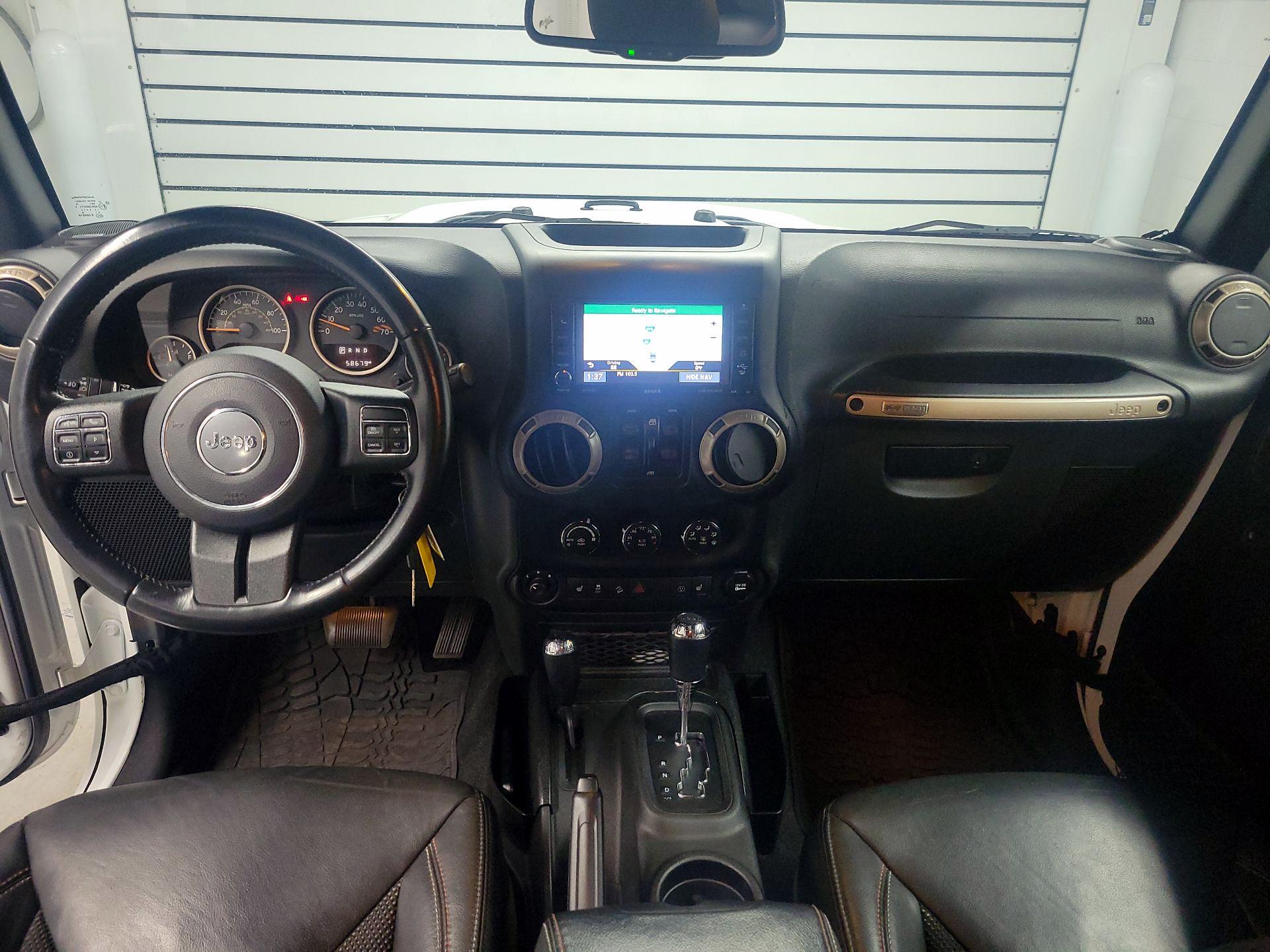 Thumbnail: 2016 Jeep Wrangler - 9