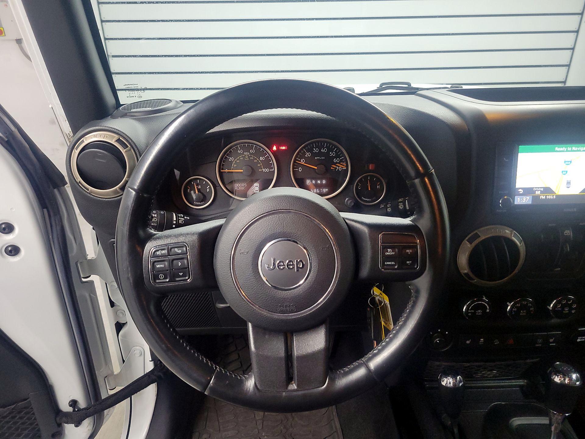Thumbnail: 2016 Jeep Wrangler - 10
