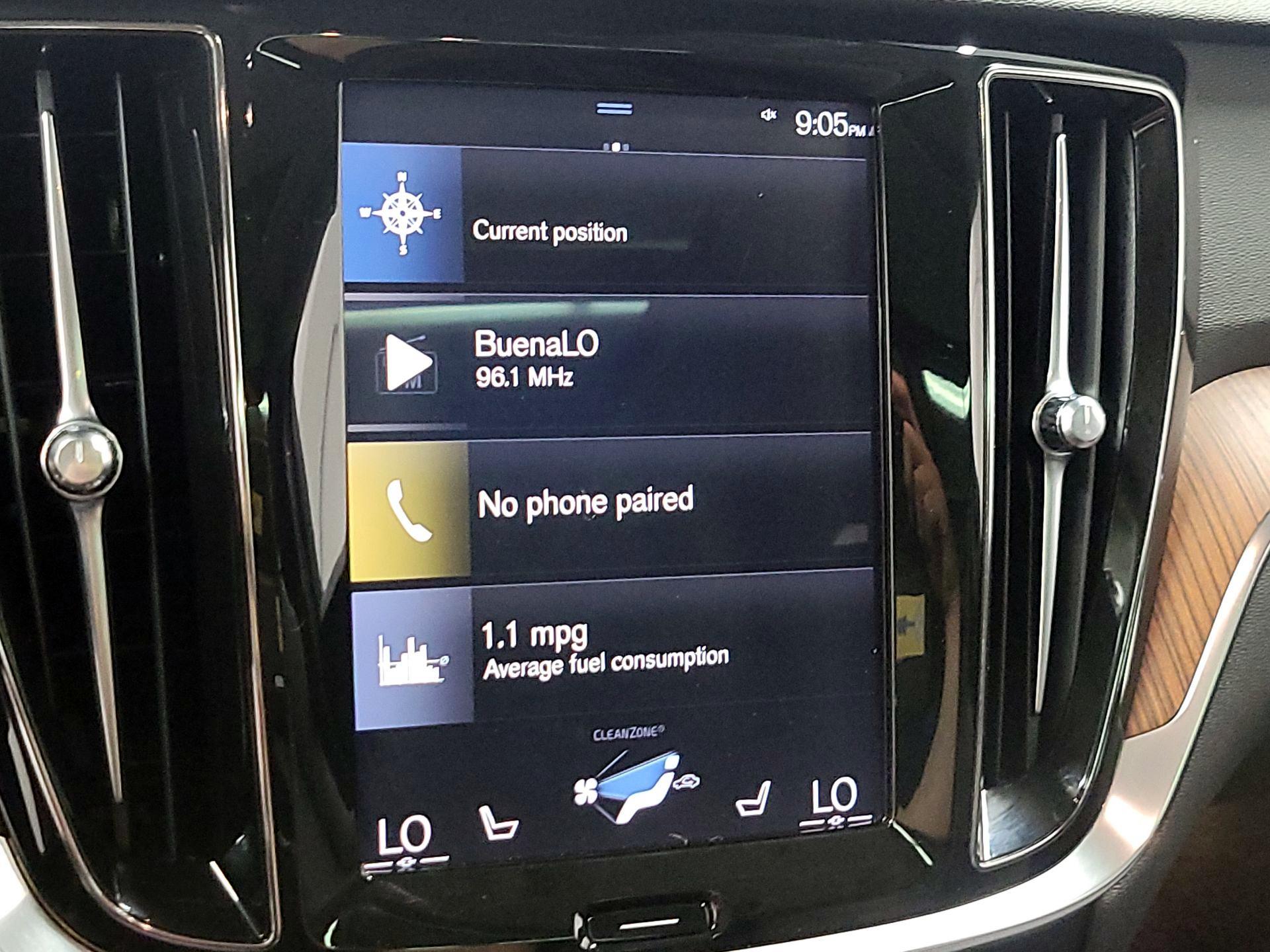 Thumbnail: 2020 Volvo V60 - 14