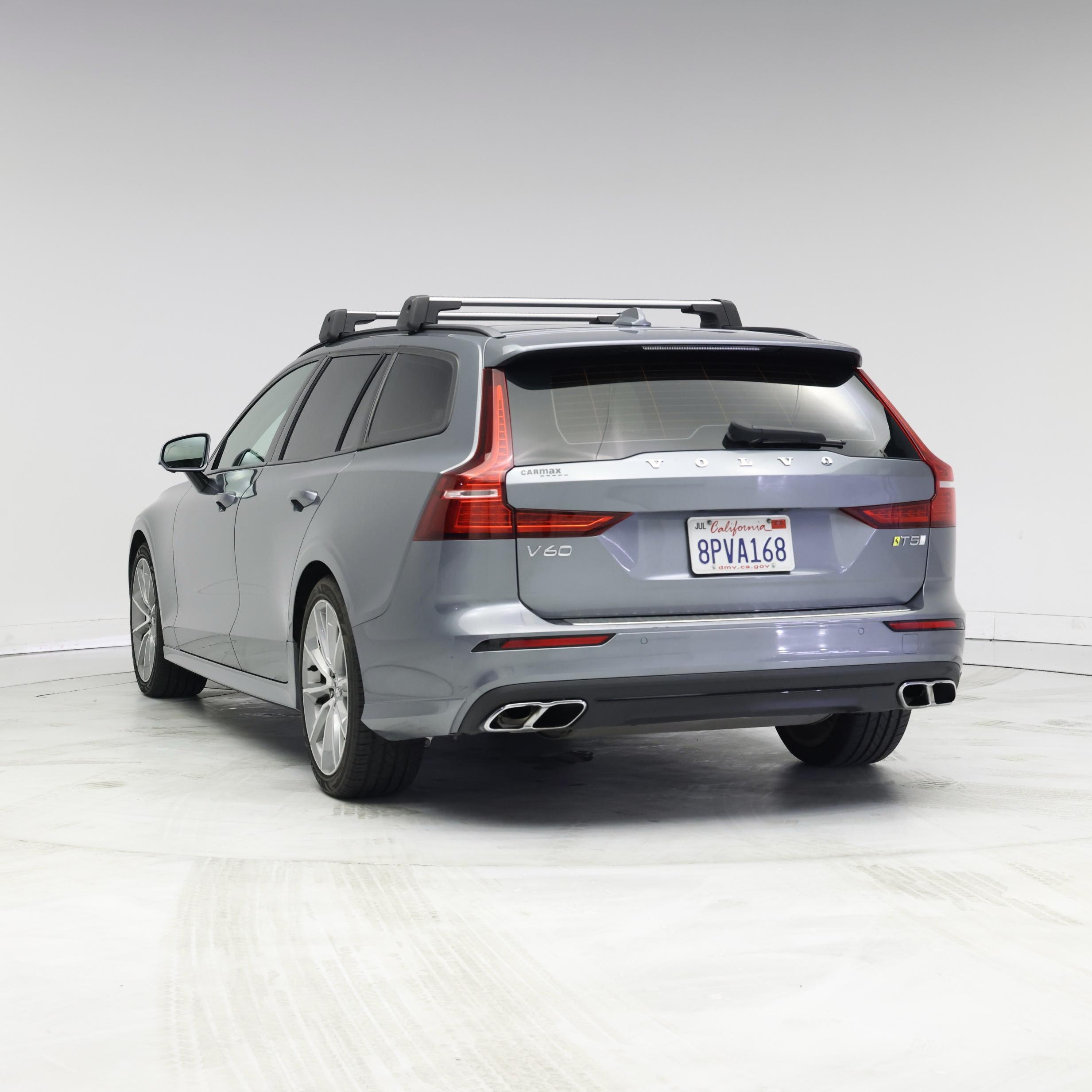 Thumbnail: 2020 Volvo V60 - 2