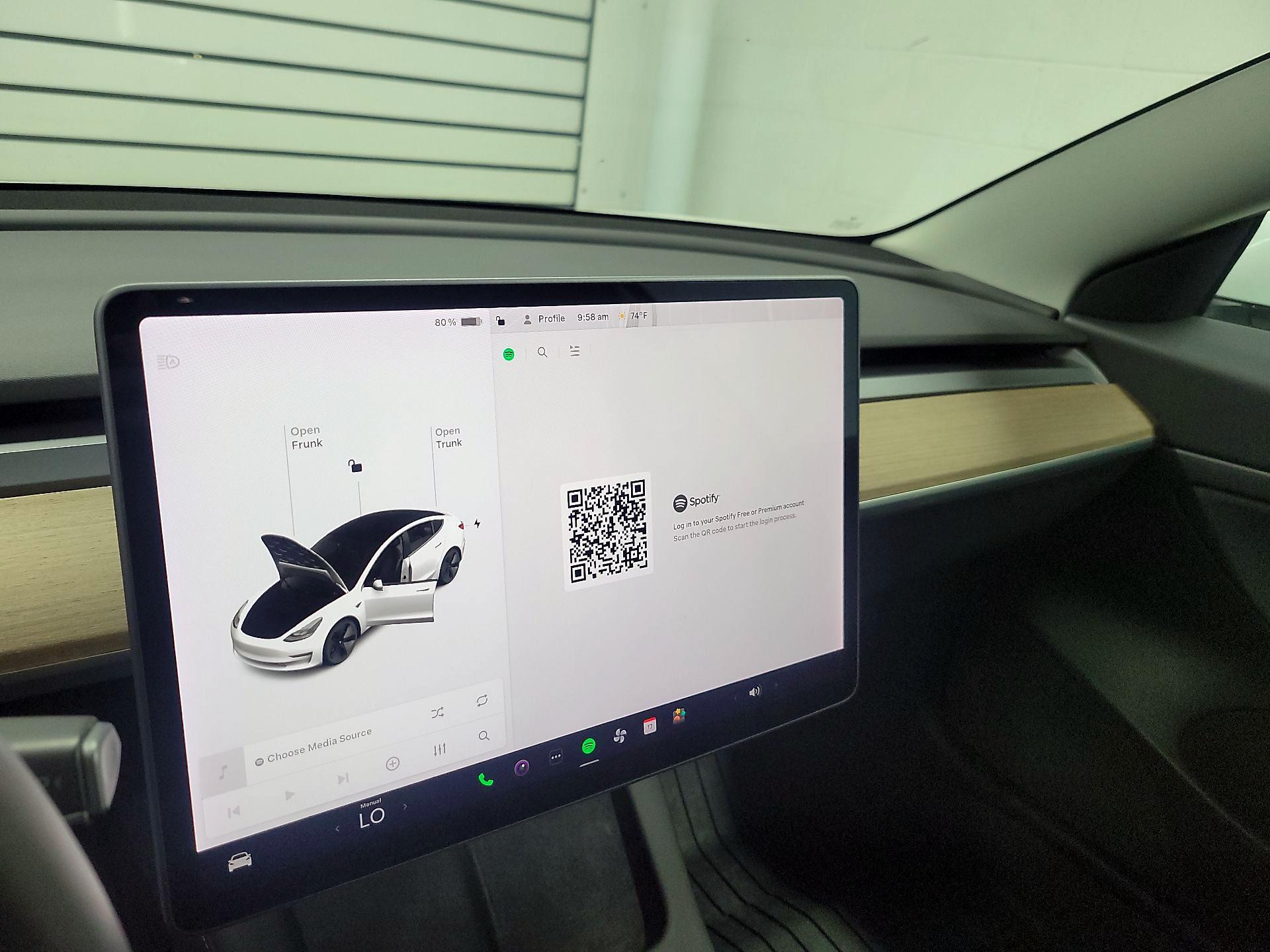 Thumbnail: 2021 Tesla Model 3 - 14