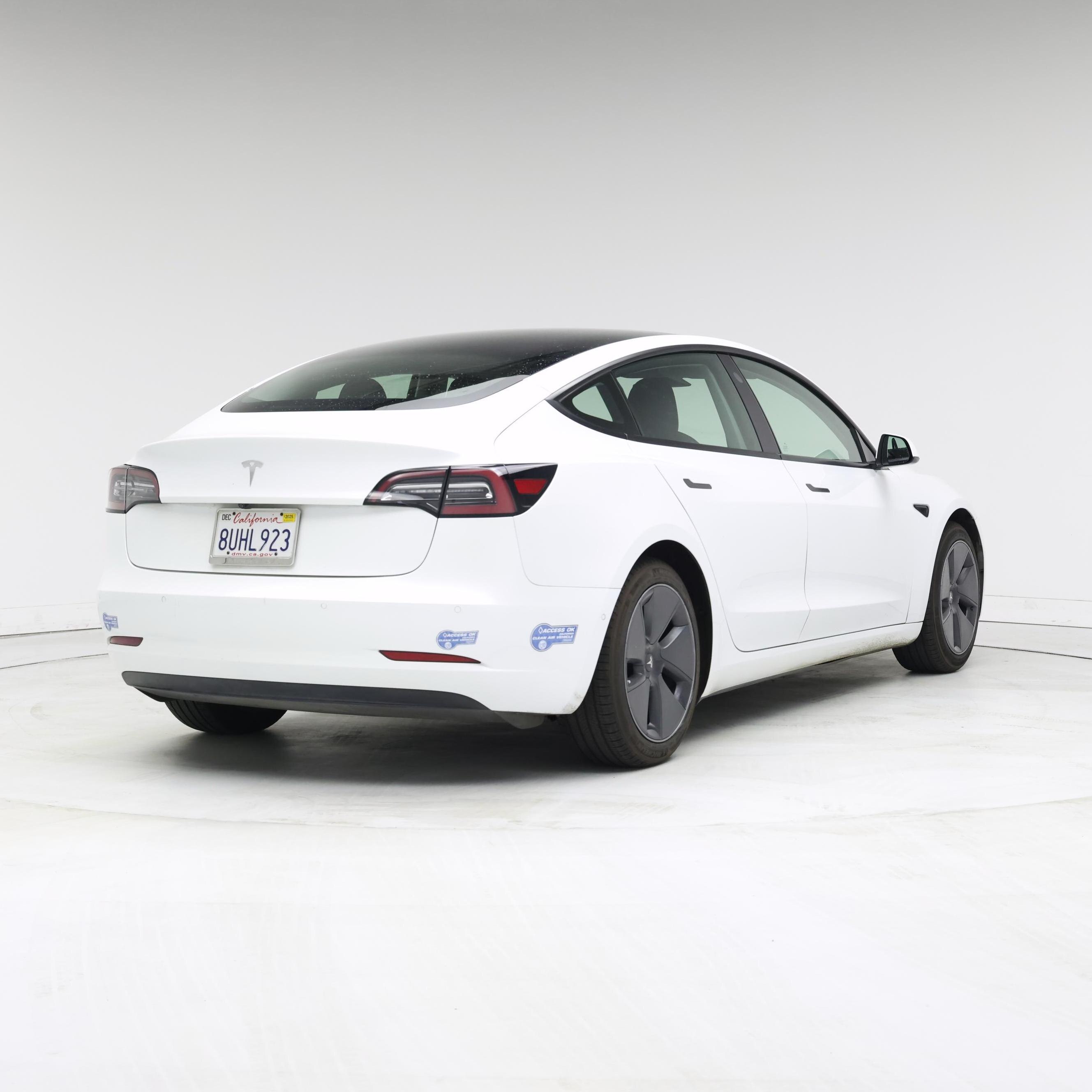 Thumbnail: 2021 Tesla Model 3 - 8