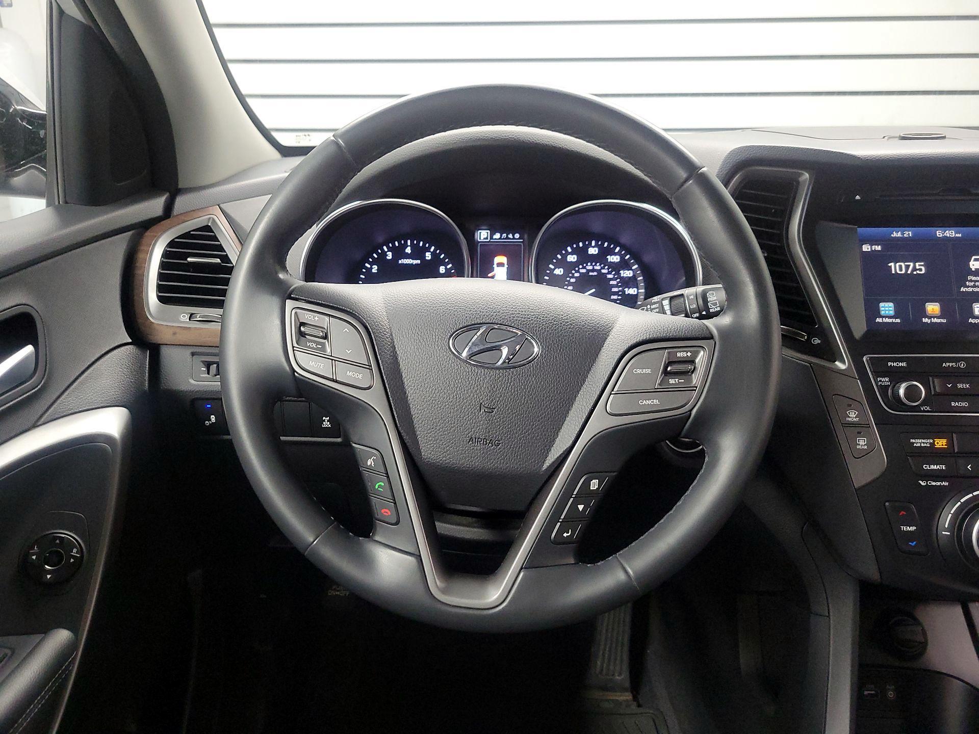 Thumbnail: 2018 Hyundai Santa Fe - 10