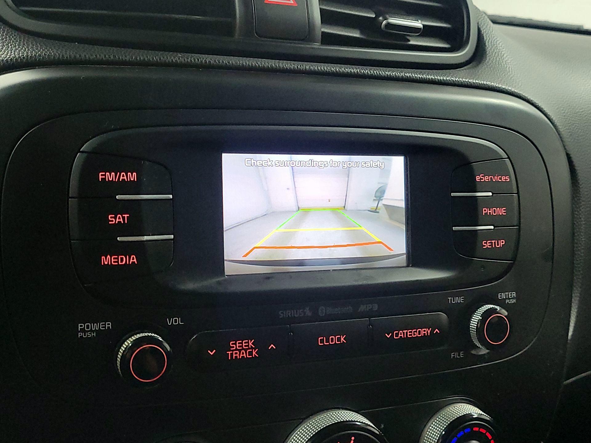 Thumbnail: 2015 Kia Soul - 13