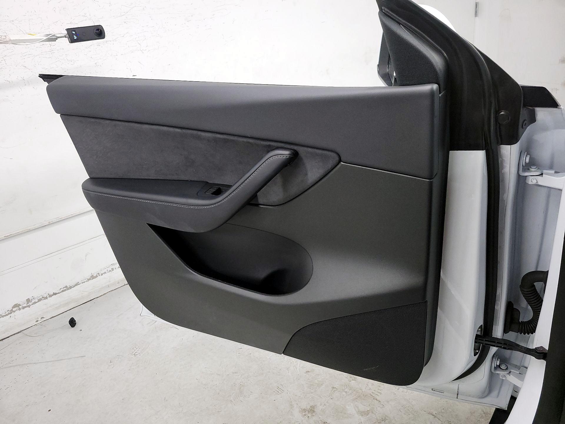 Thumbnail: 2022 Tesla Model Y - 12