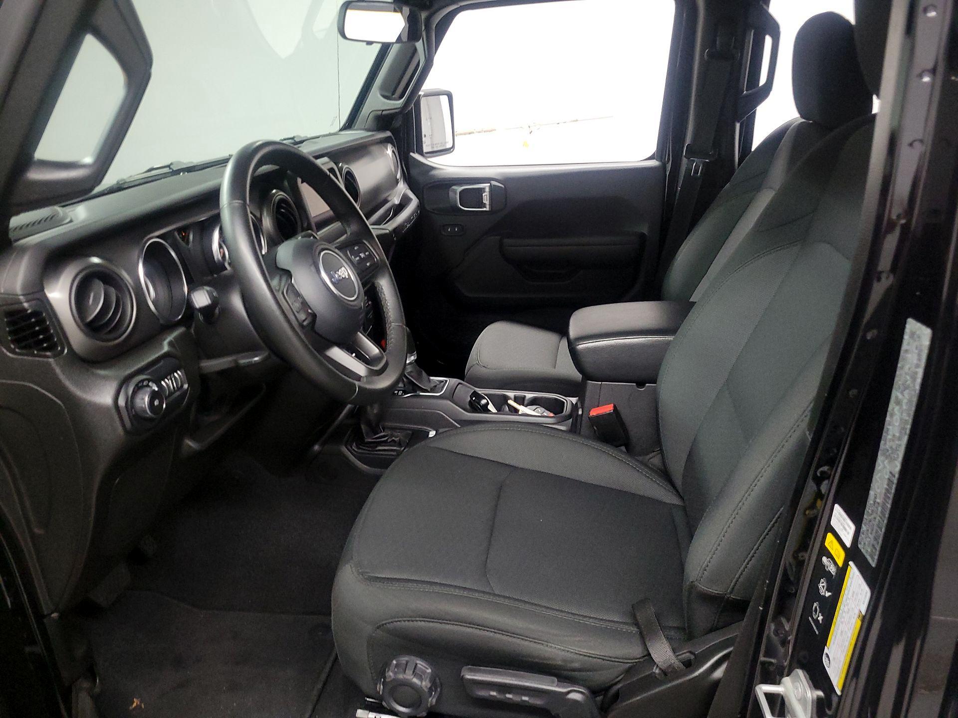 Thumbnail: 2022 Jeep Wrangler - 11
