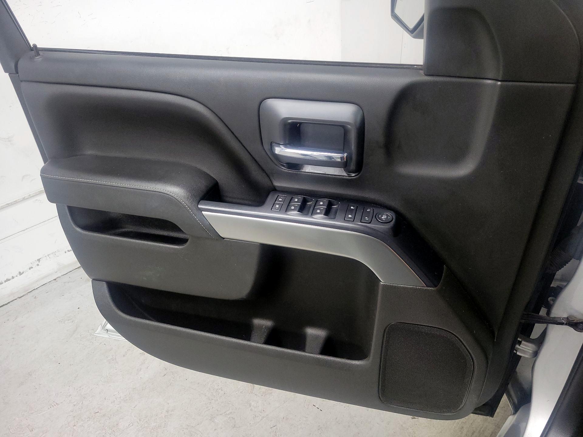 Thumbnail: 2015 Chevrolet Silverado 1500 - 12