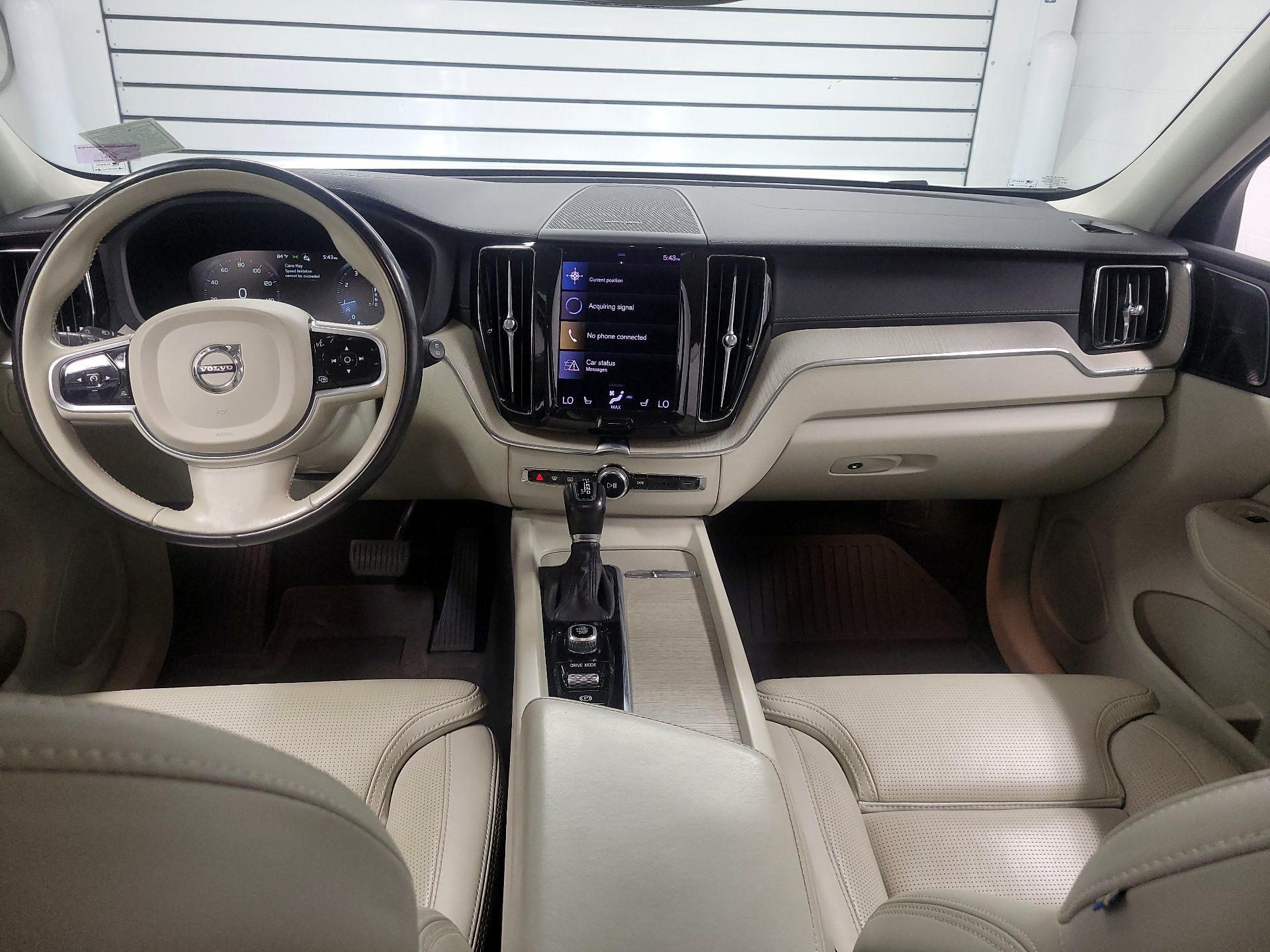 Thumbnail: 2021 Volvo XC60 - 9