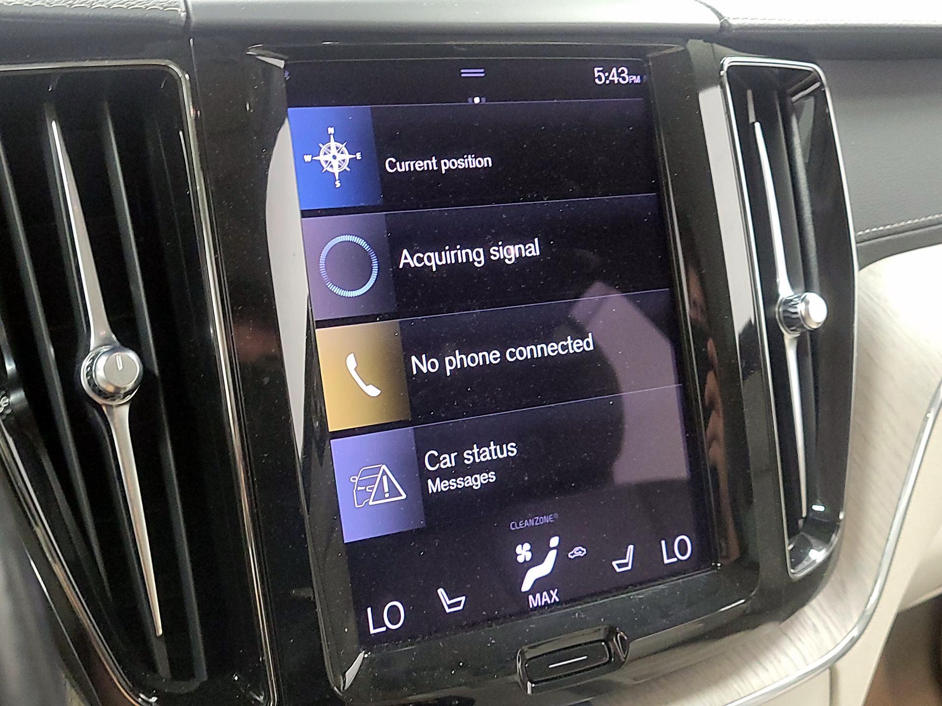 Thumbnail: 2021 Volvo XC60 - 13