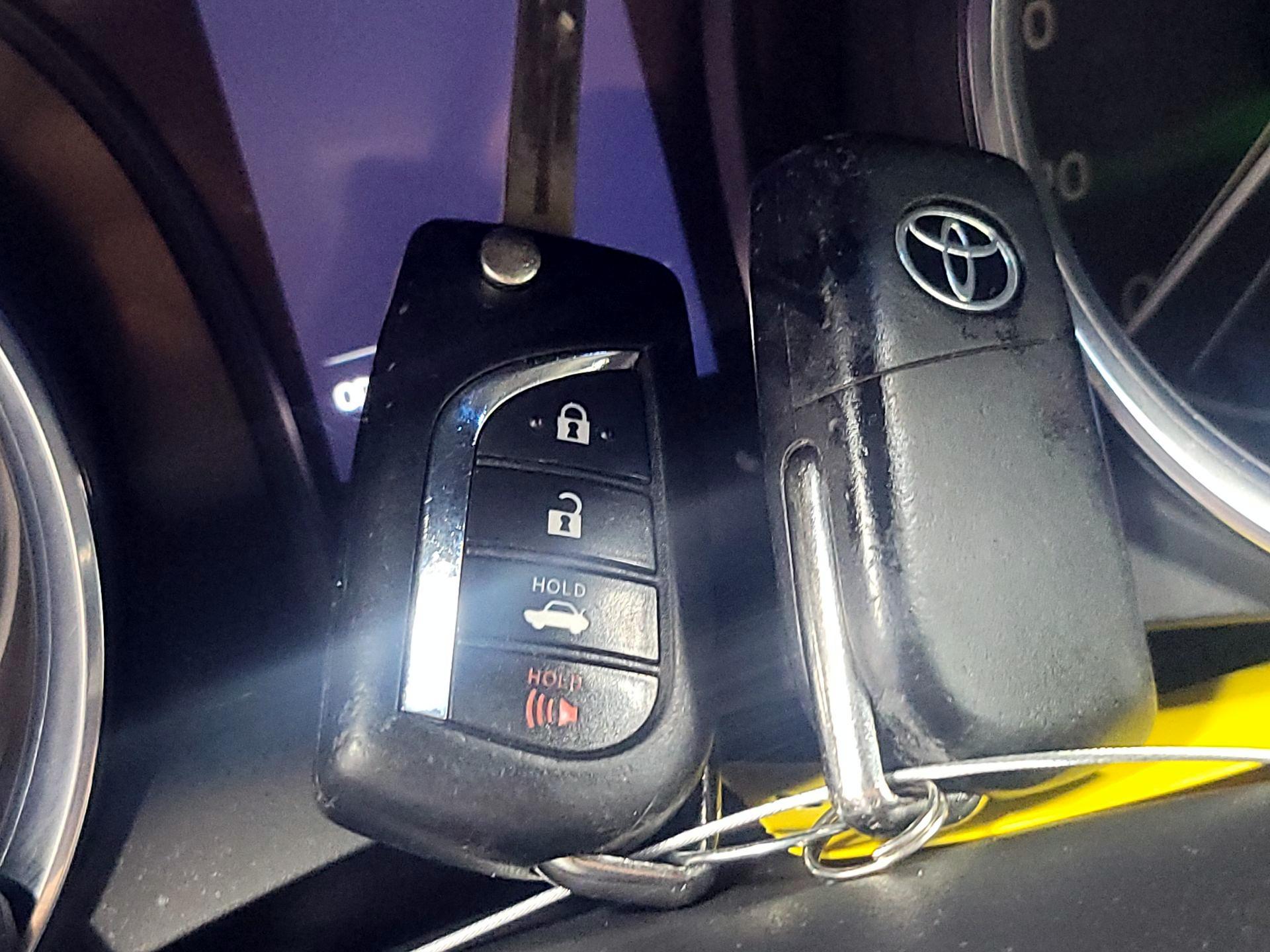 Thumbnail: 2019 Toyota Camry - 20