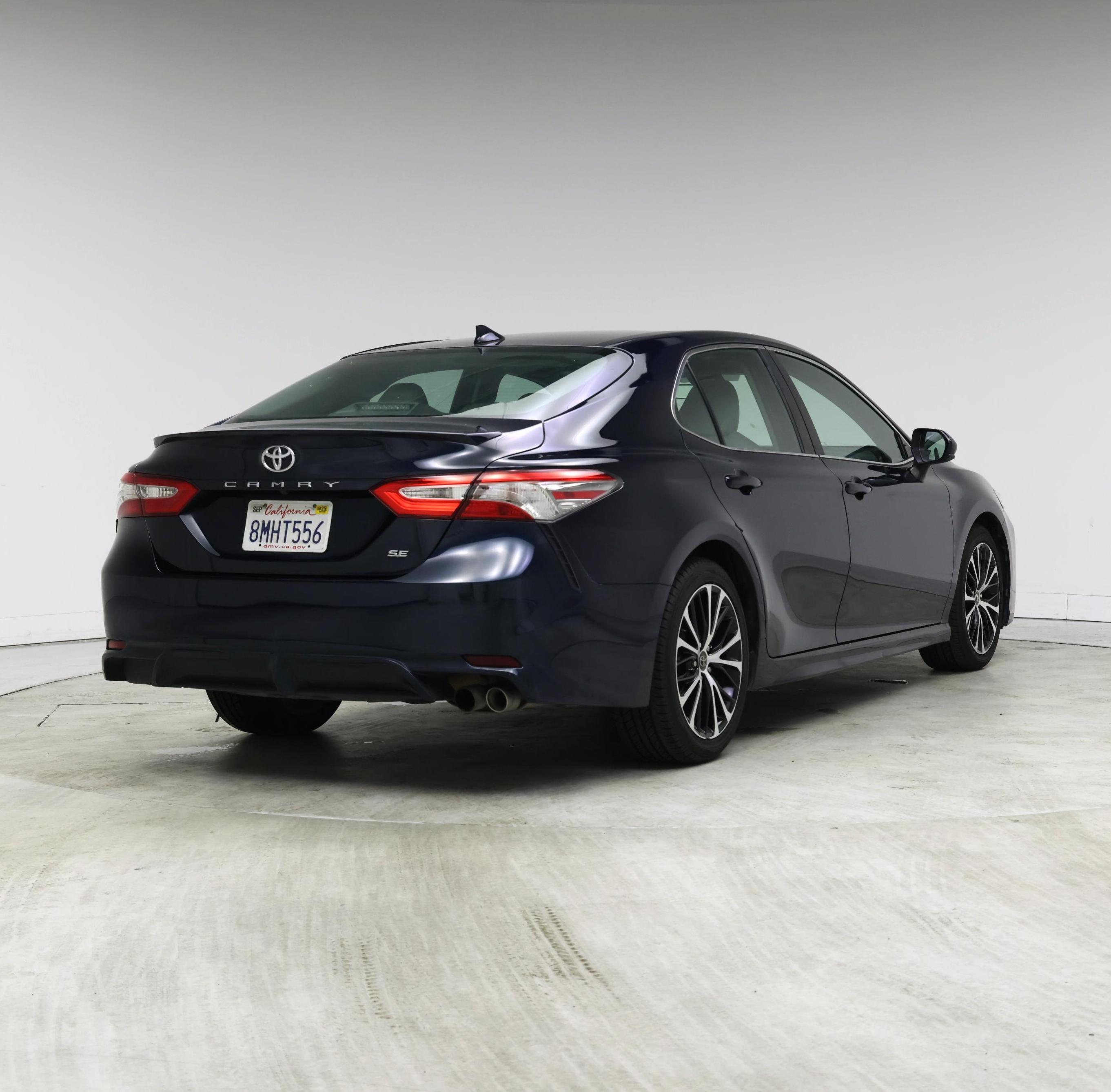Thumbnail: 2019 Toyota Camry - 8