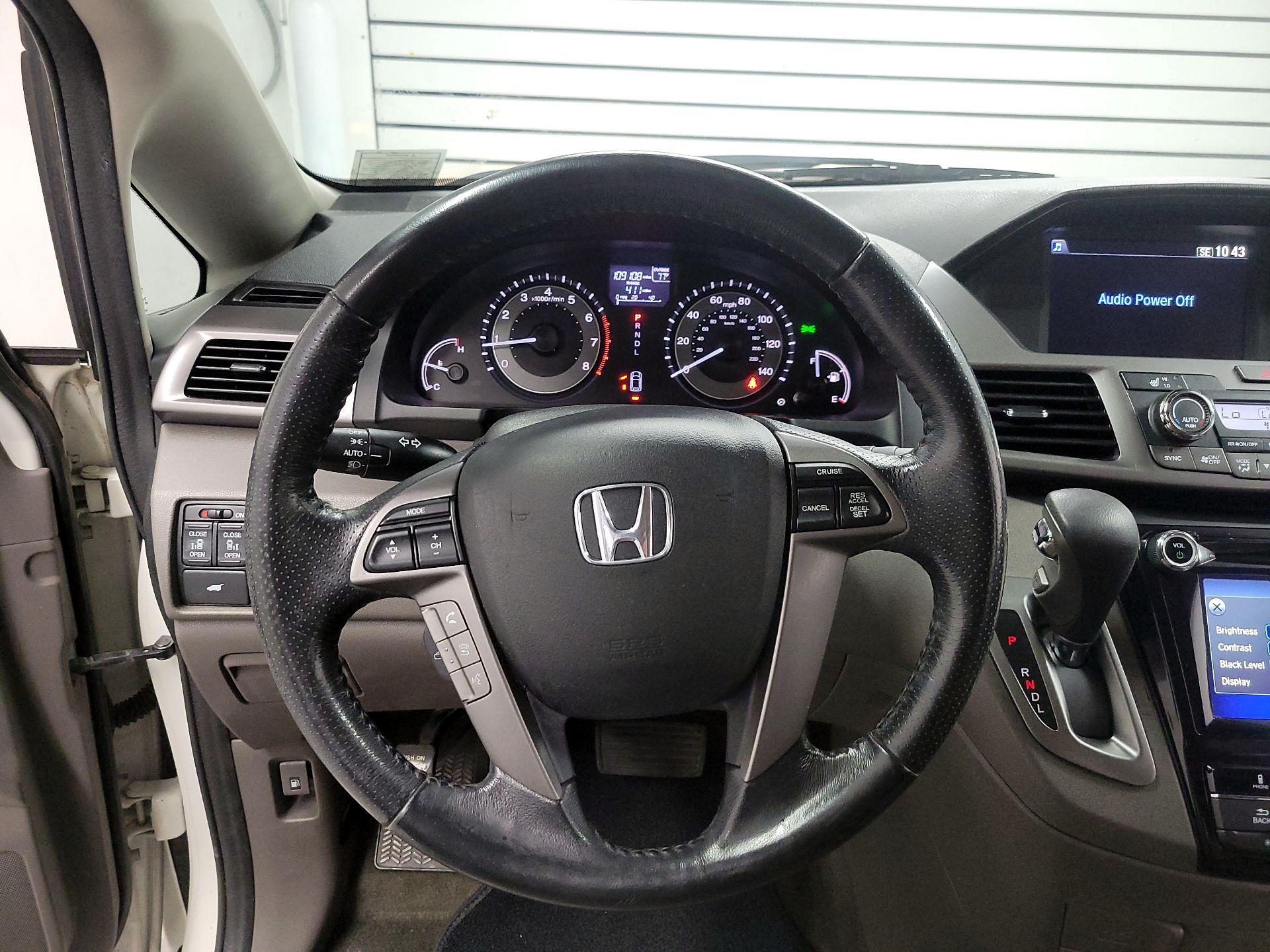 Thumbnail: 2015 Honda Odyssey - 10