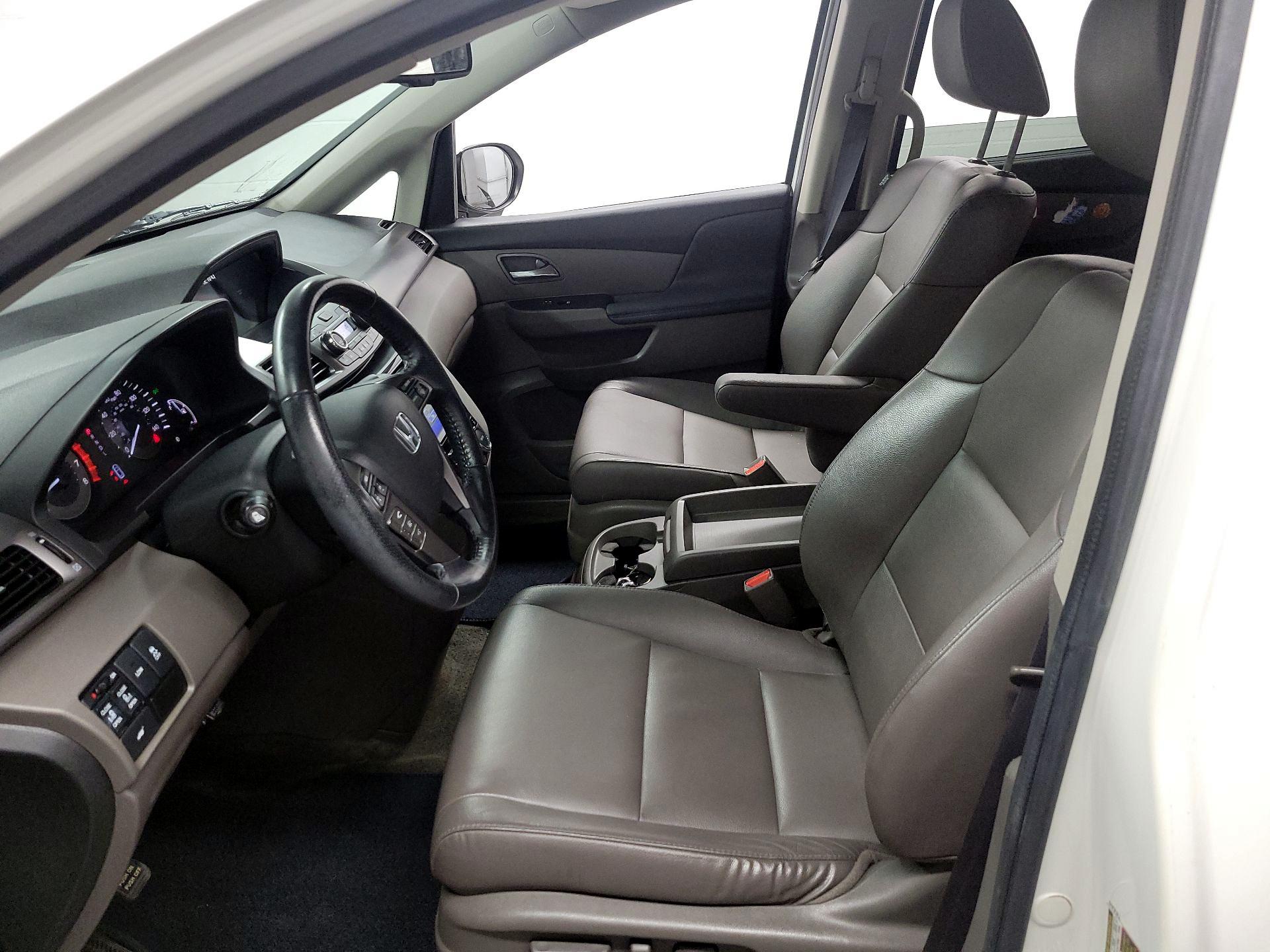 Thumbnail: 2015 Honda Odyssey - 11