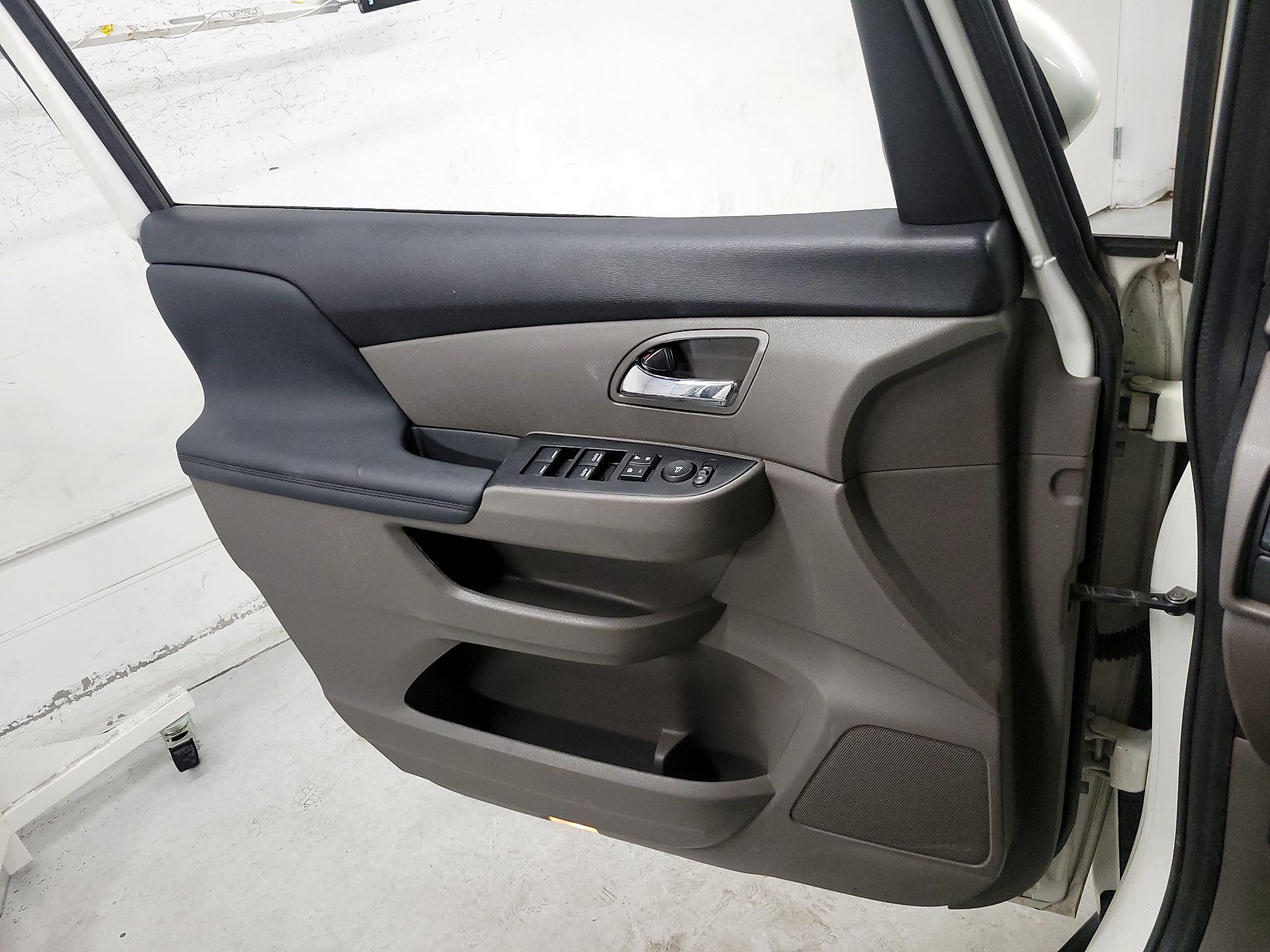 Thumbnail: 2015 Honda Odyssey - 12