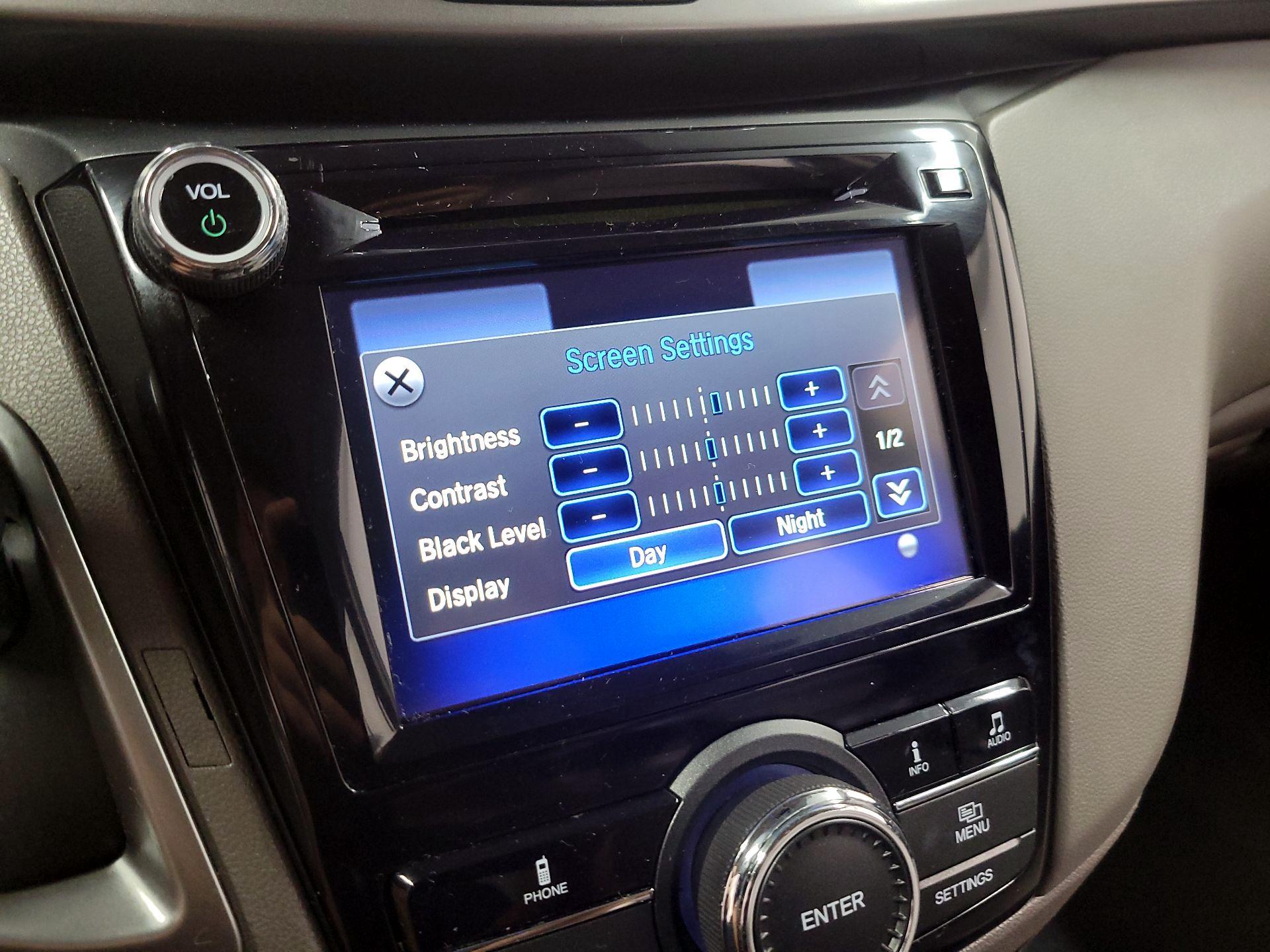 Thumbnail: 2015 Honda Odyssey - 14