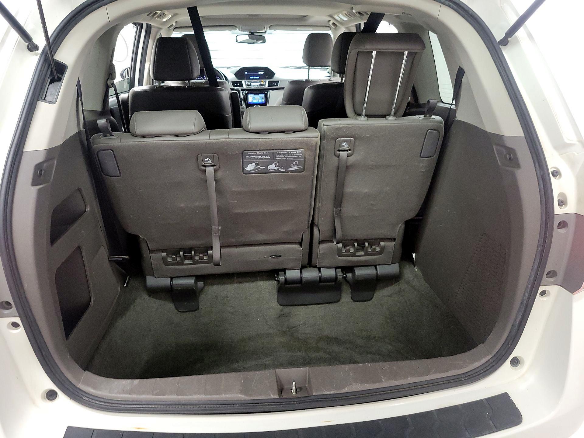 Thumbnail: 2015 Honda Odyssey - 19