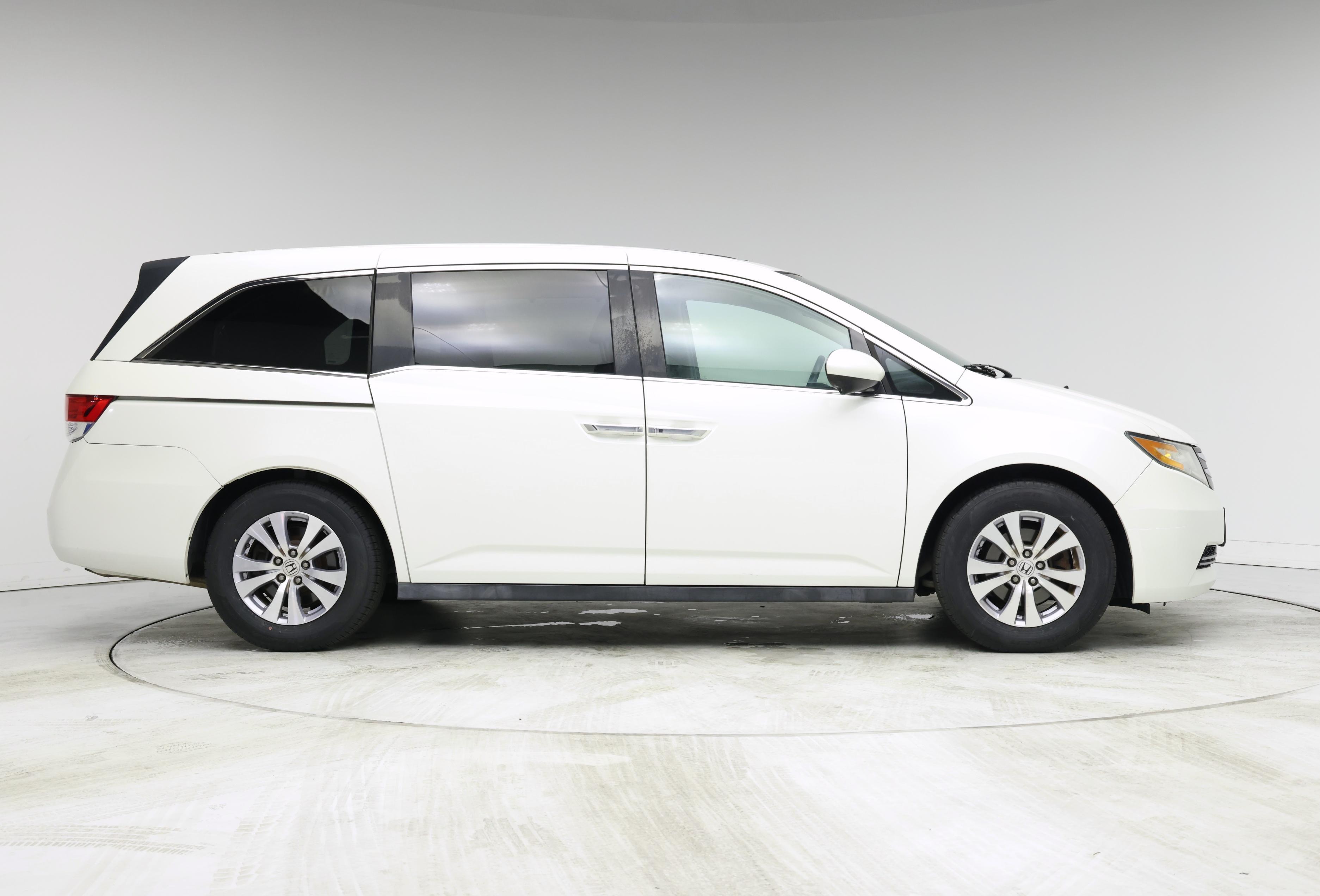 Thumbnail: 2015 Honda Odyssey - 7