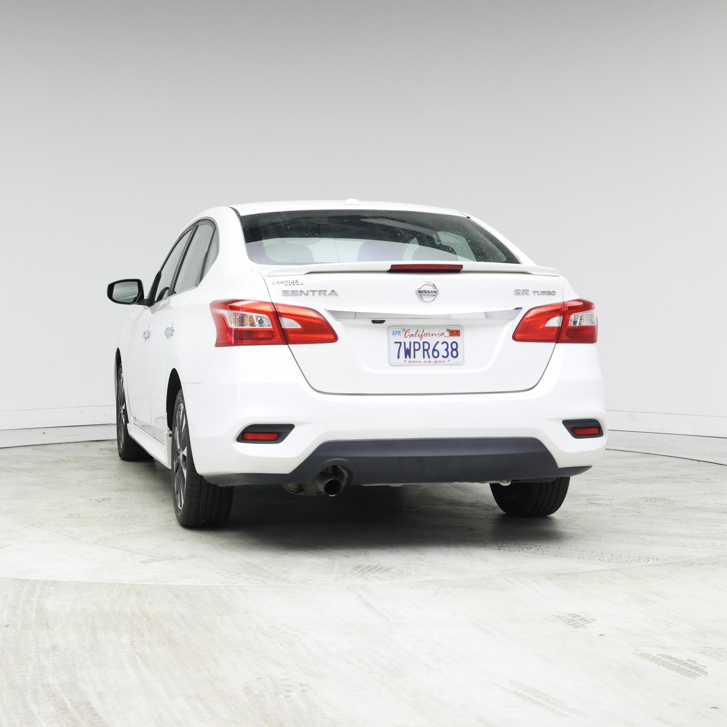 Thumbnail: 2017 Nissan Sentra - 6