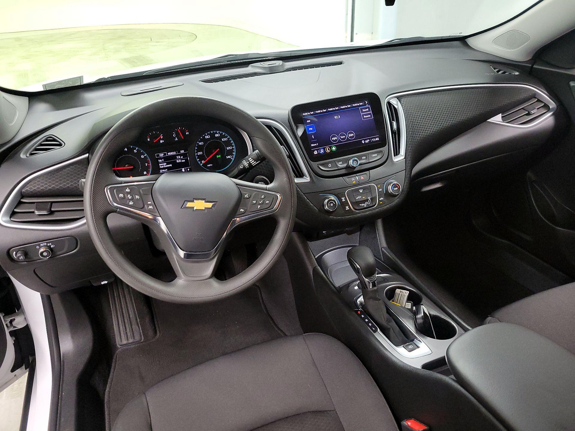 Thumbnail: 2023 Chevrolet Malibu - 9
