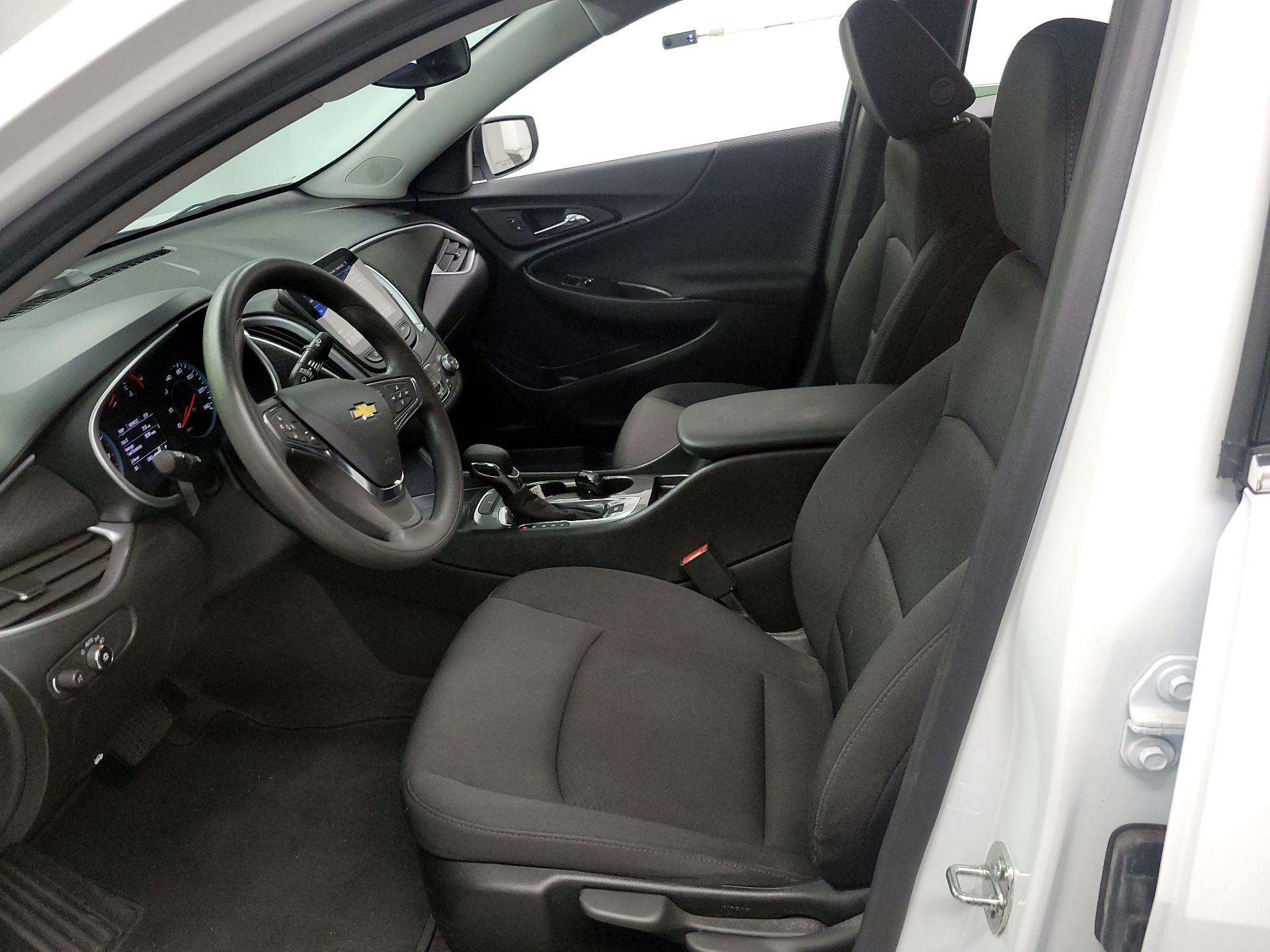 Thumbnail: 2023 Chevrolet Malibu - 11