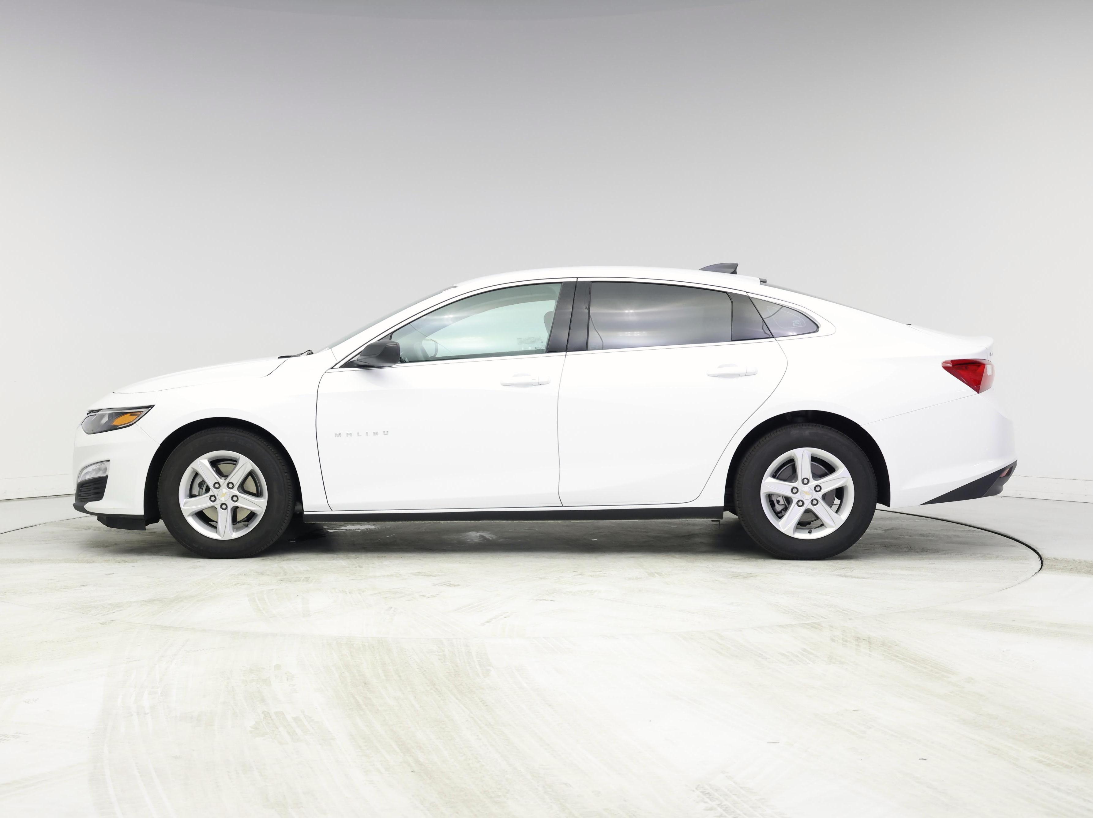 Thumbnail: 2023 Chevrolet Malibu - 3