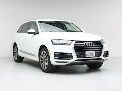 White 2019 Audi Q7 Premium