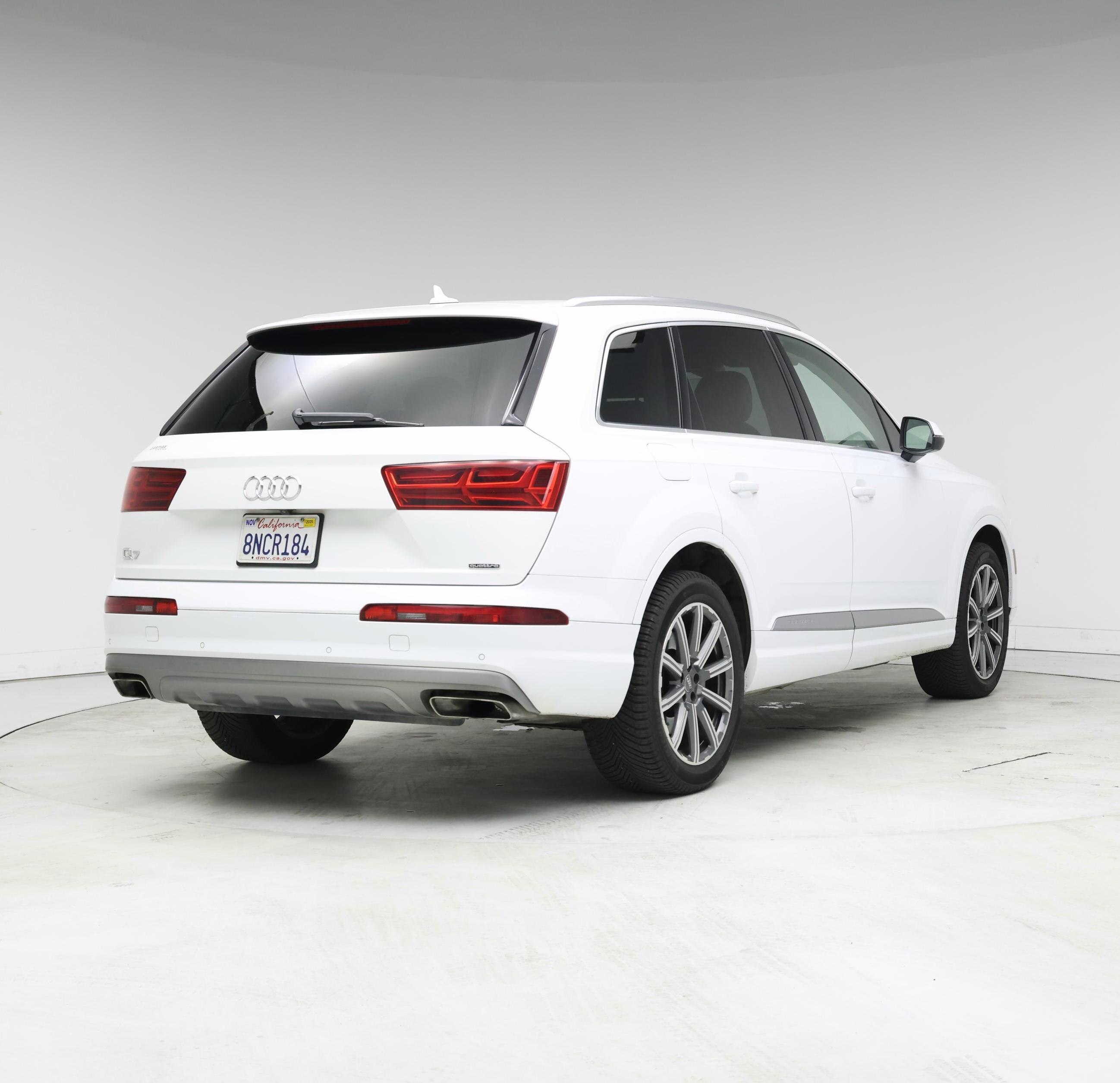 Thumbnail: 2019 Audi Q7 - 8