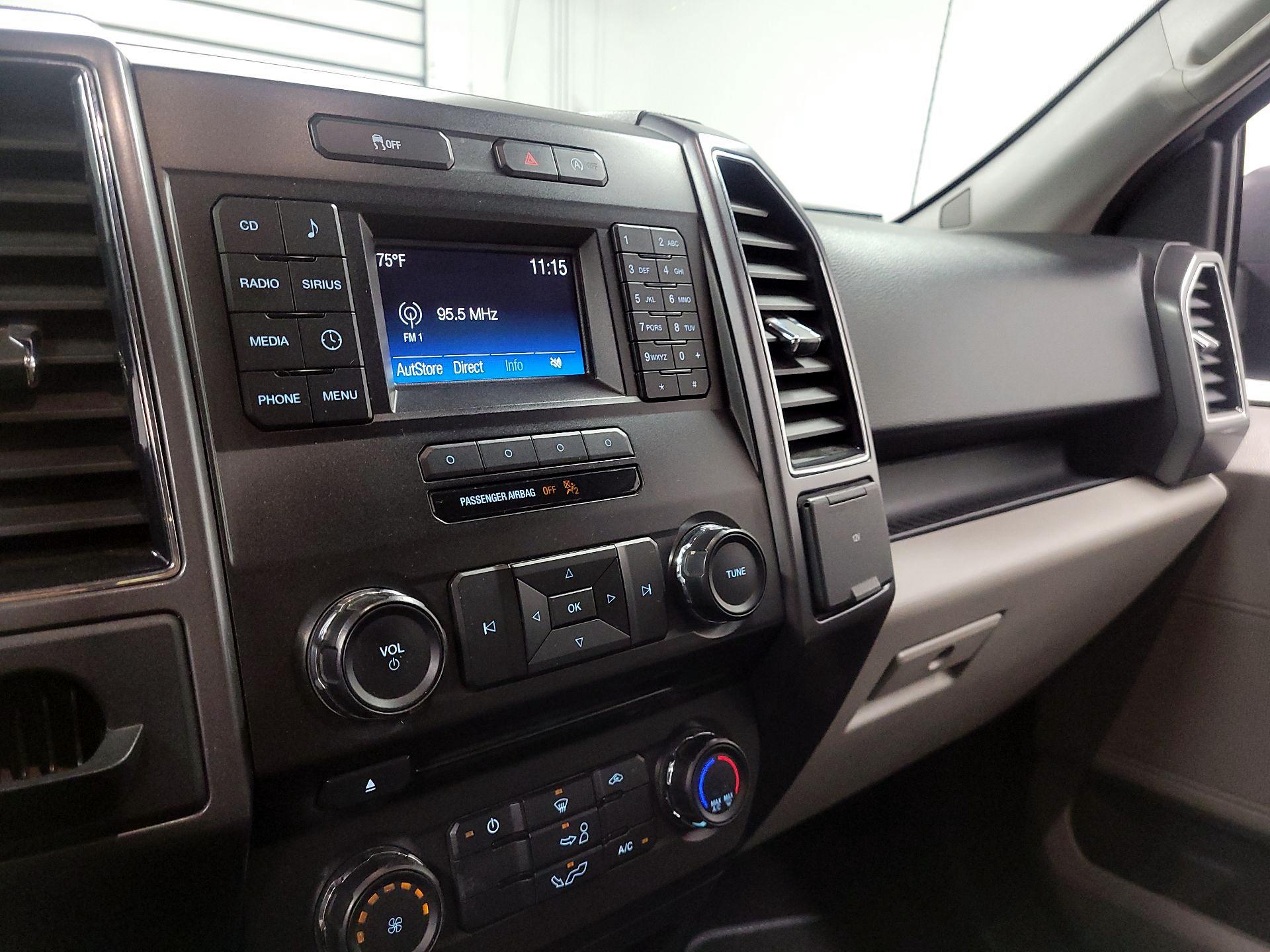 Thumbnail: 2017 Ford F-150 - 13