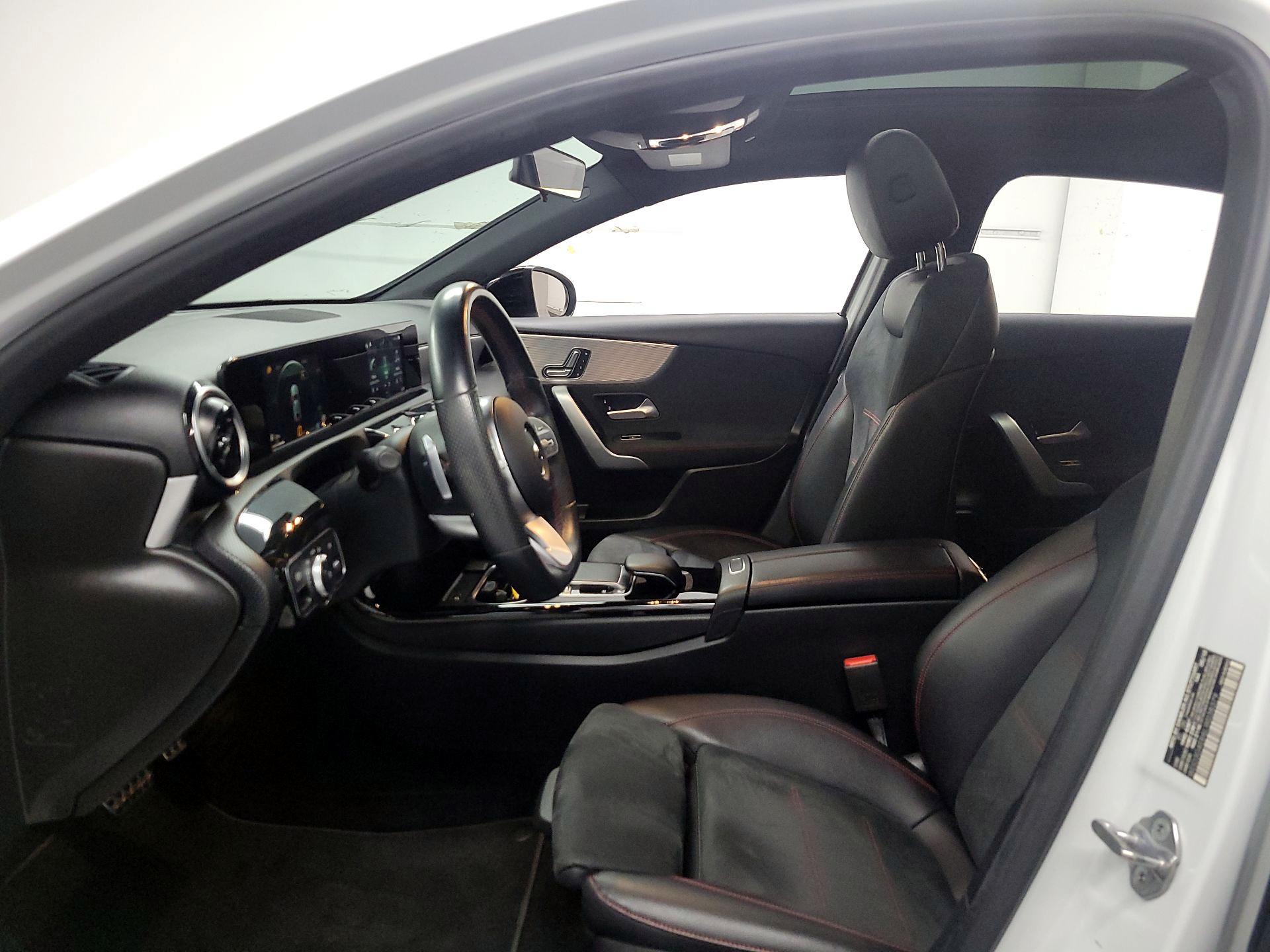 Thumbnail: 2020 Mercedes-Benz A-Class - 11