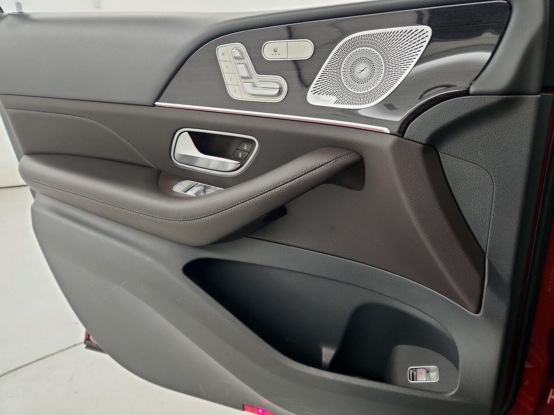 Thumbnail: 2020 Mercedes-Benz GLE - 12