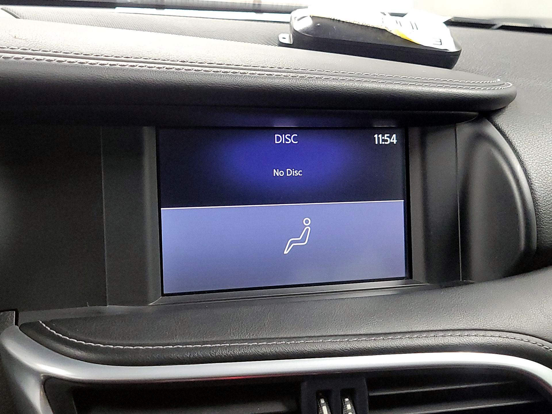 Thumbnail: 2018 INFINITI QX30 - 15