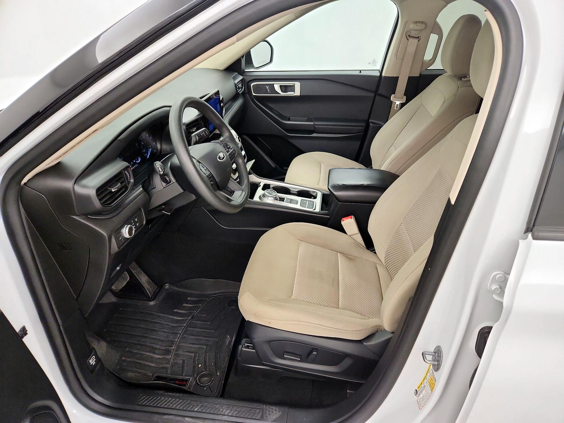 Thumbnail: 2021 Ford Explorer - 11