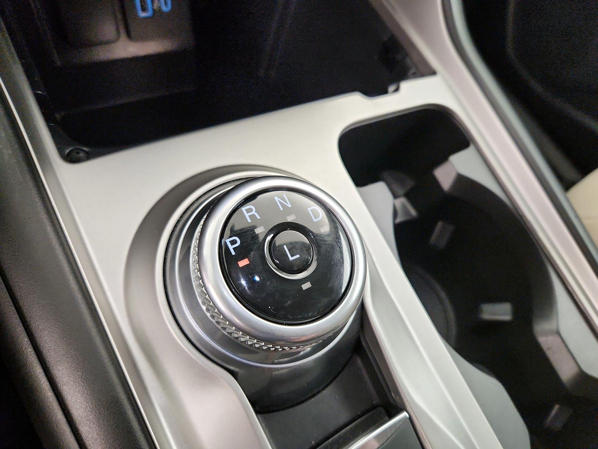 Thumbnail: 2021 Ford Explorer - 15