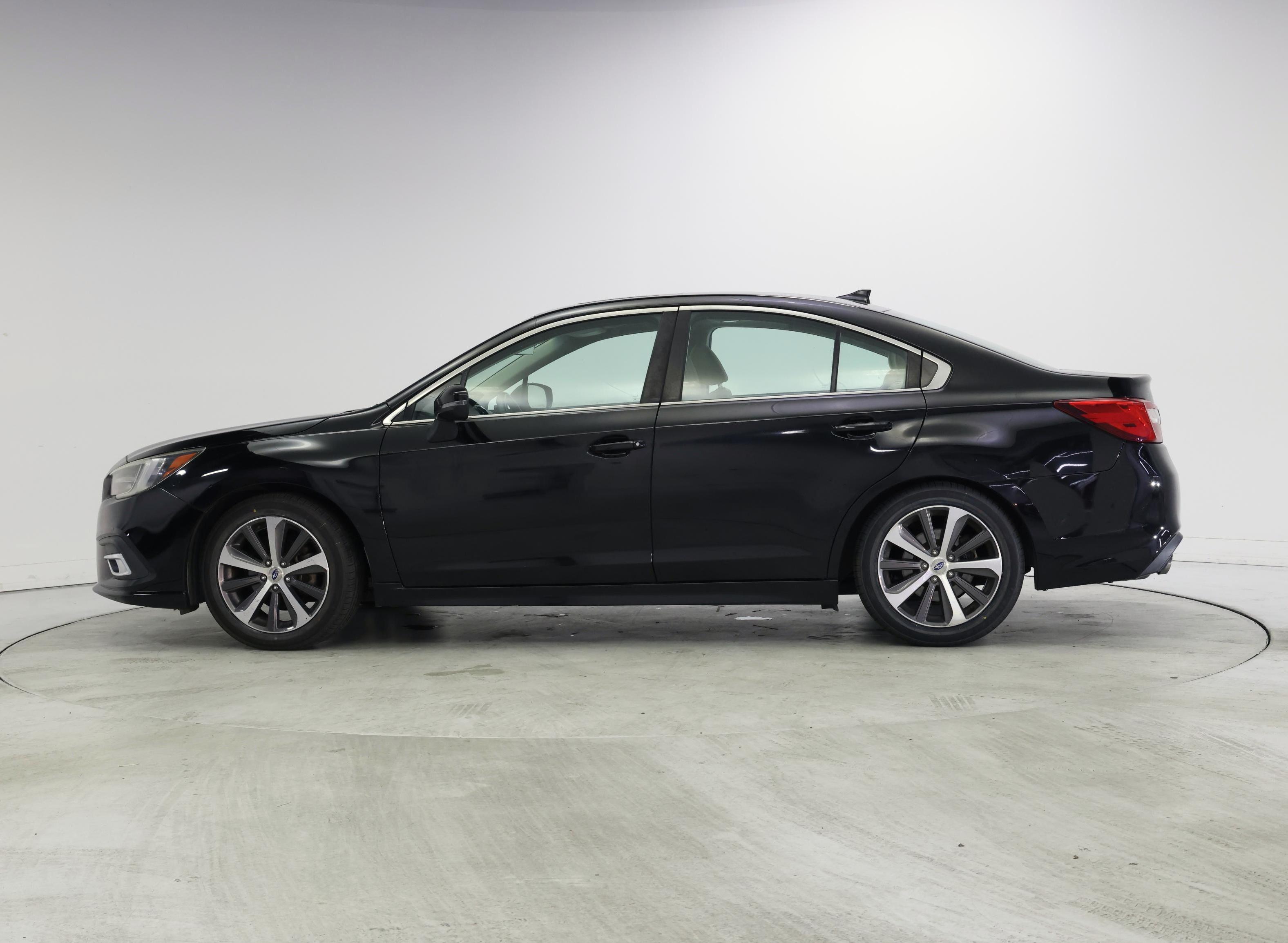 Thumbnail: 2018 Subaru Legacy - 3