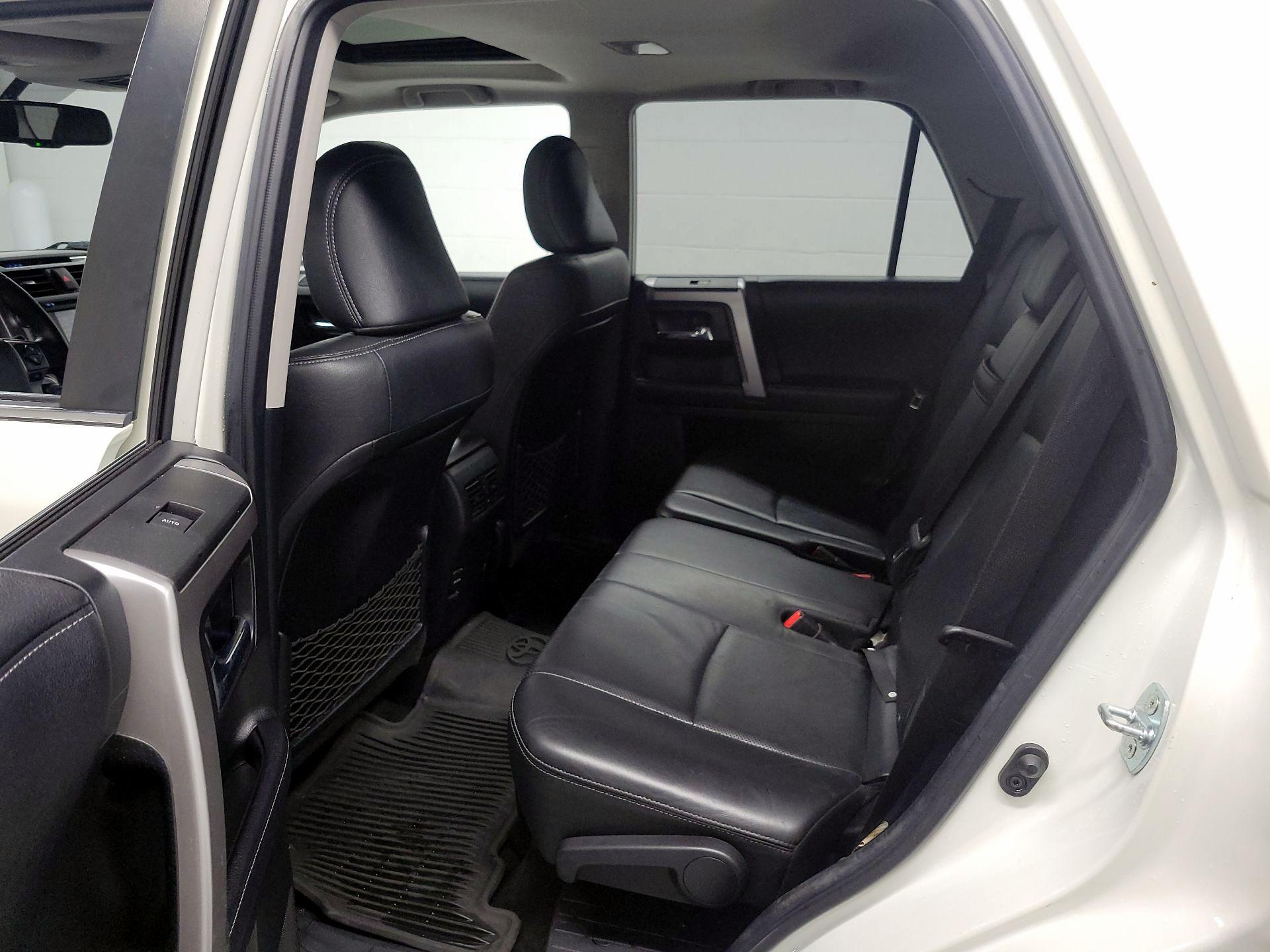 Thumbnail: 2019 Toyota 4Runner - 20