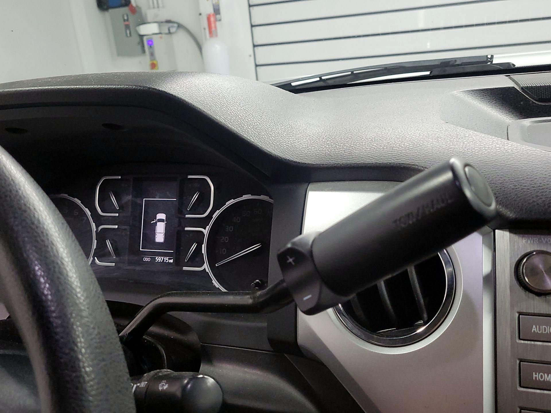 Thumbnail: 2018 Toyota Tundra - 17