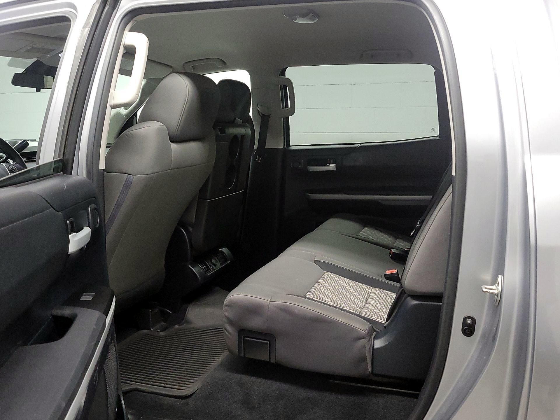 Thumbnail: 2018 Toyota Tundra - 18