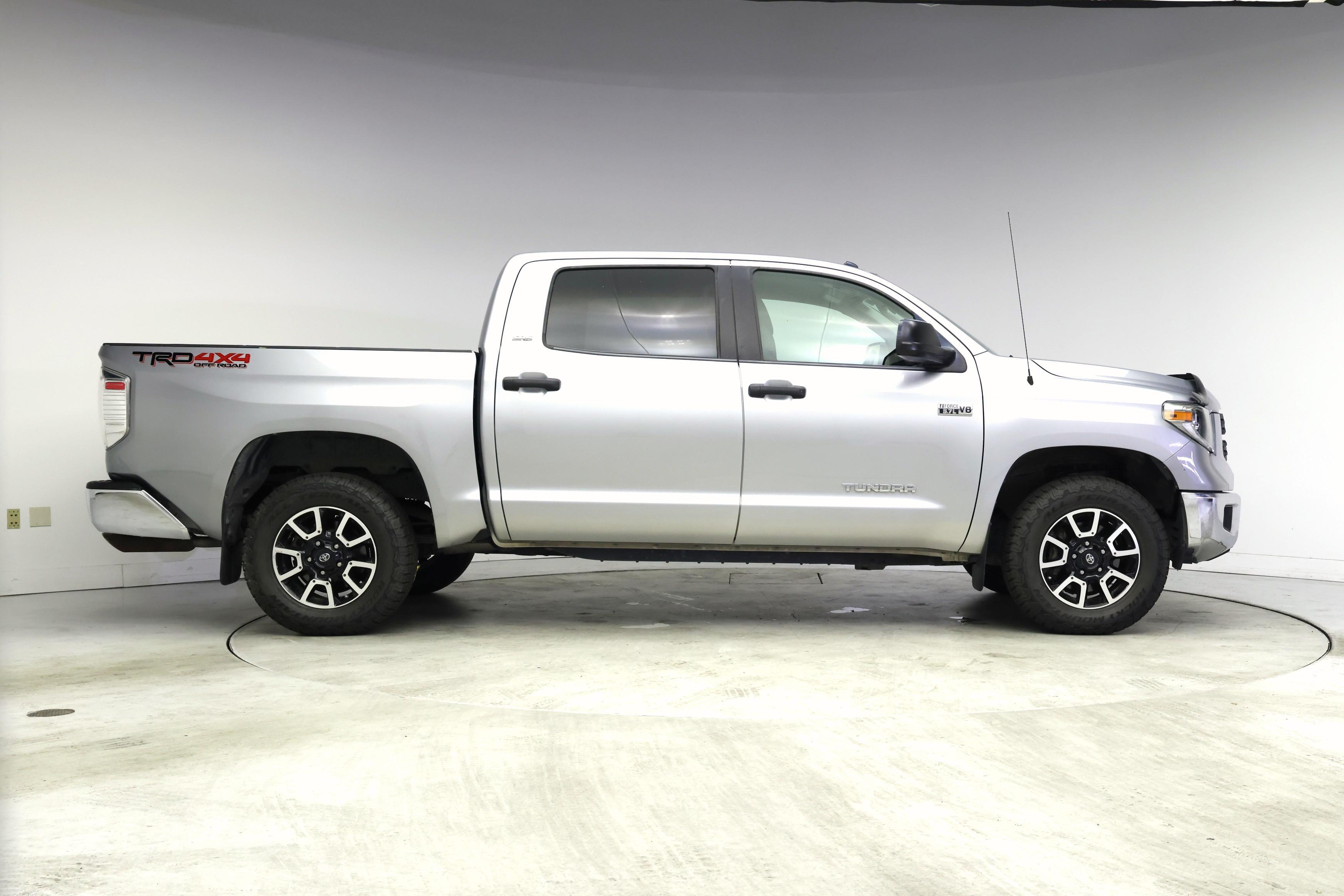 Thumbnail: 2018 Toyota Tundra - 7