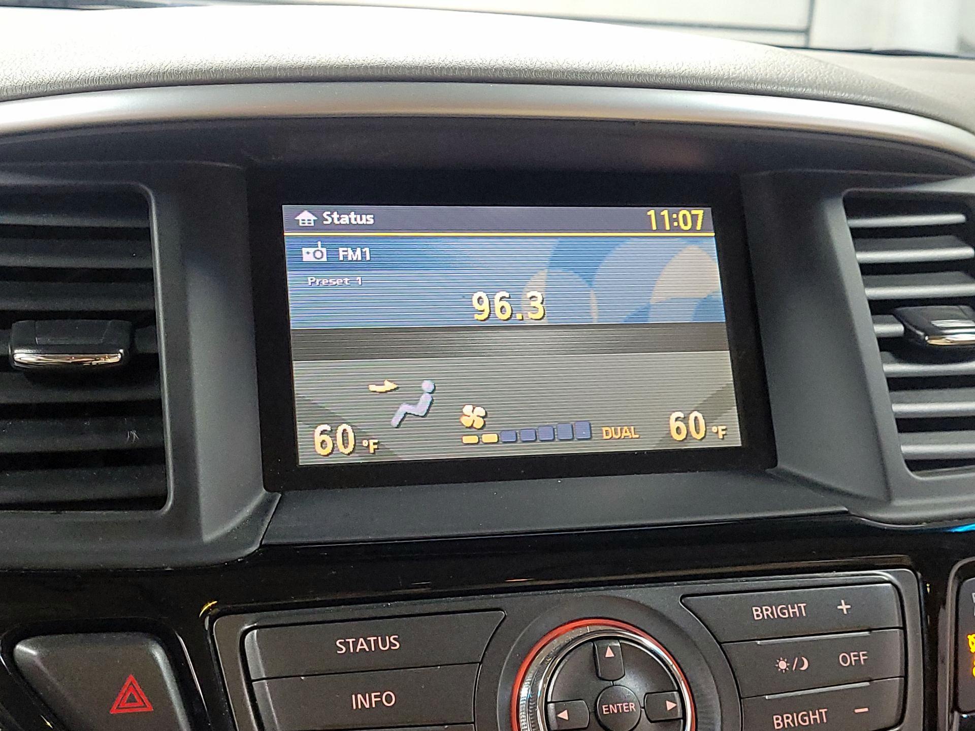 Thumbnail: 2014 Nissan Pathfinder - 14